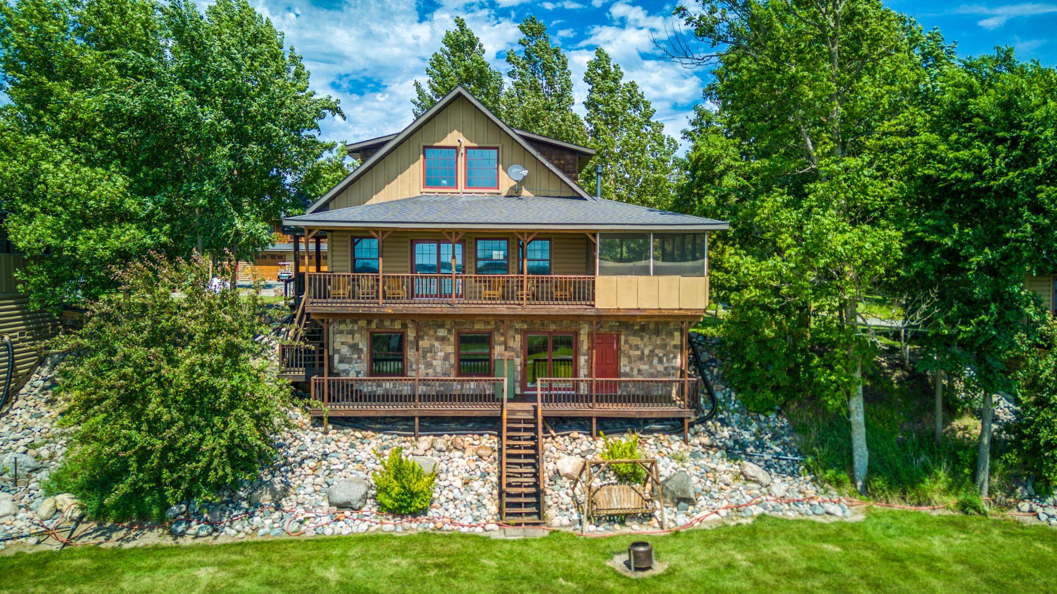 Lakehome 7086441