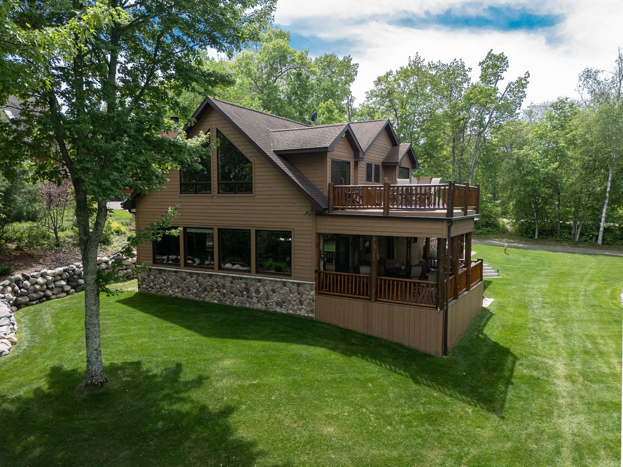 Lakehome 7086909