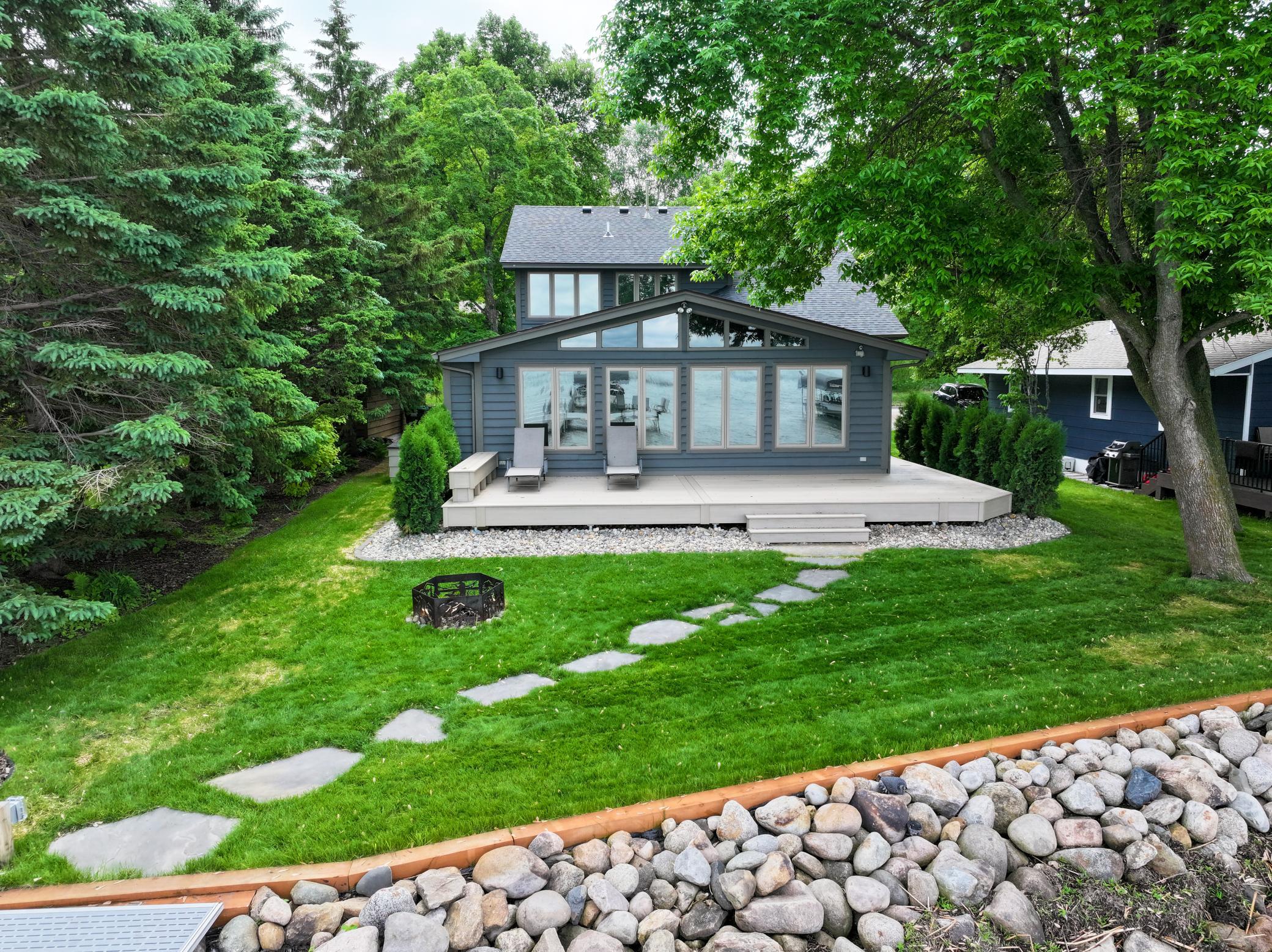 Lakehome 7087153