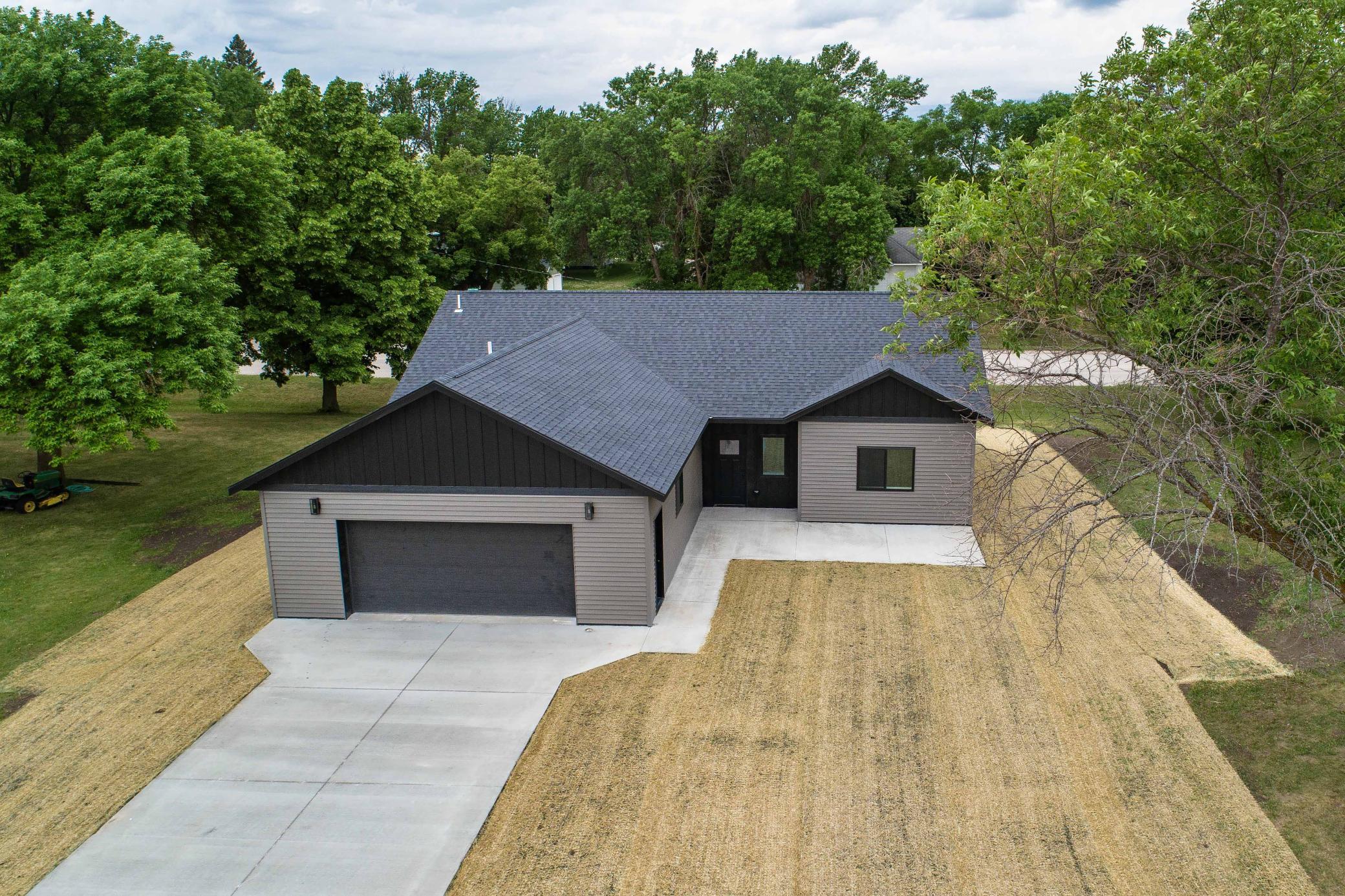 Residential 7087195