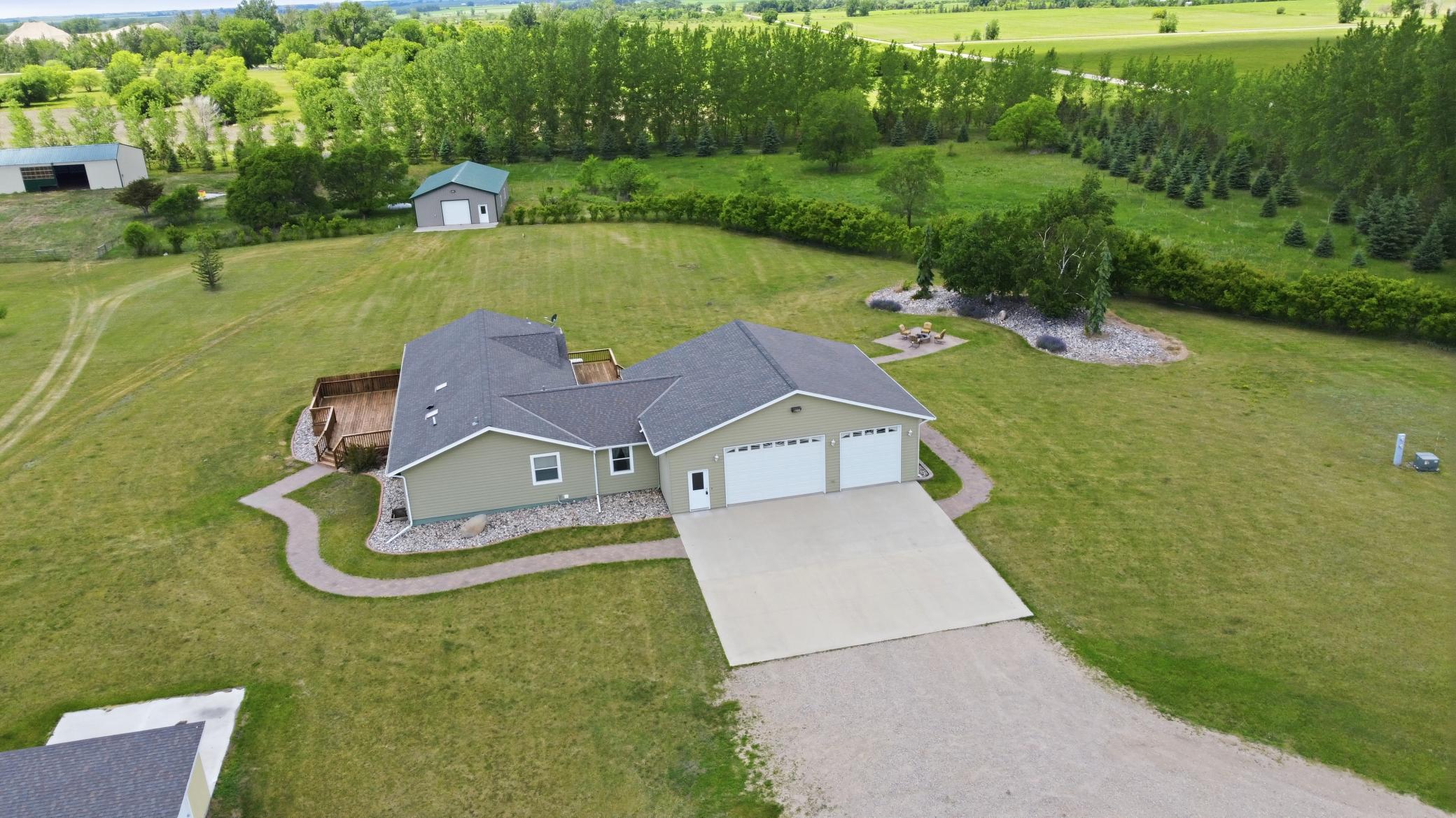 Residential 7087265