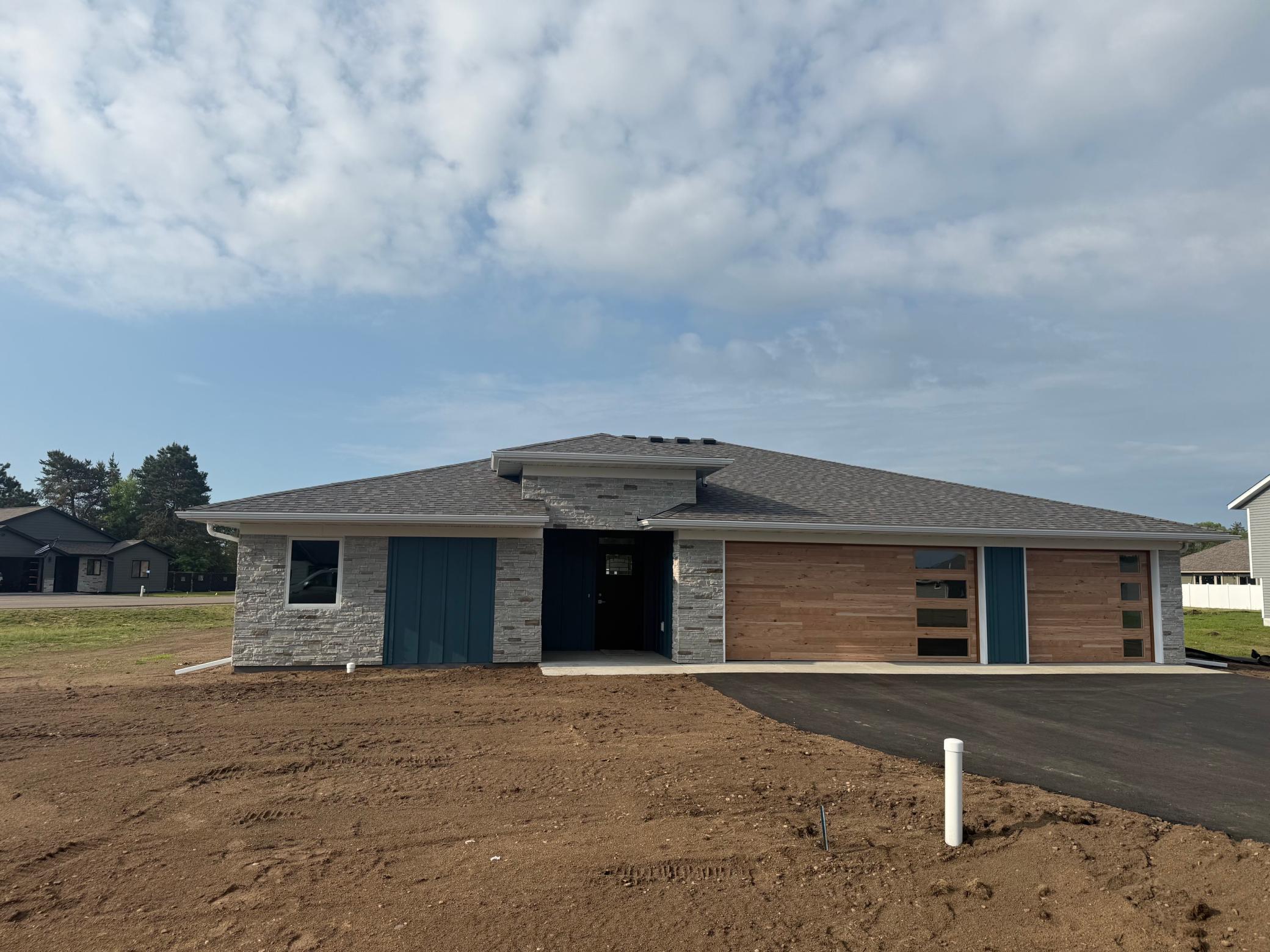 Residential 7087601