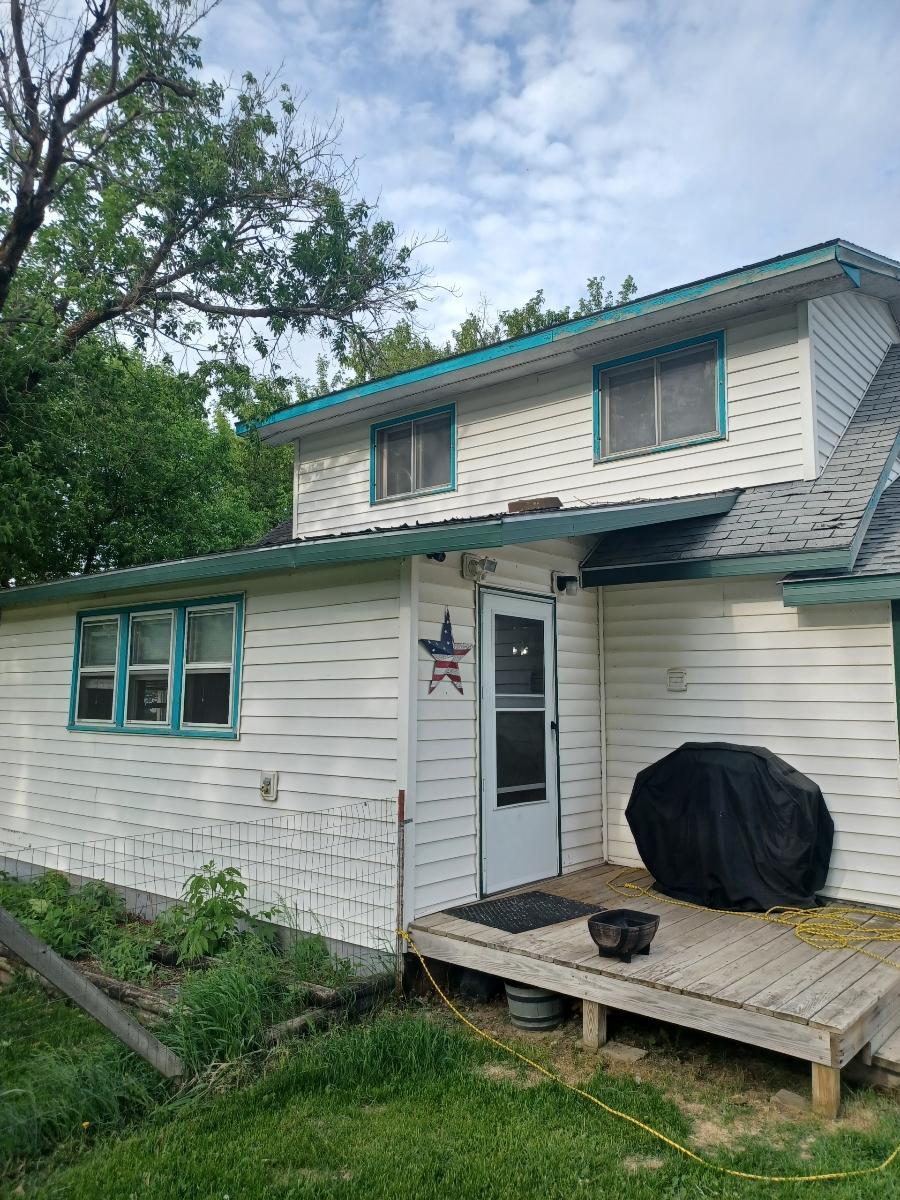 Residential 7087702