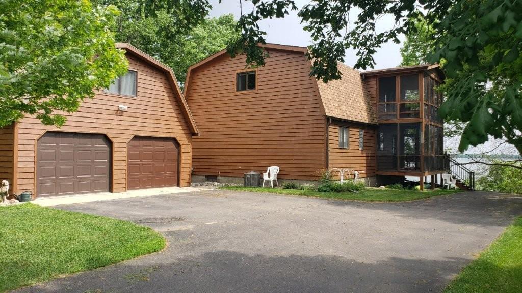 Lakehome 7088218