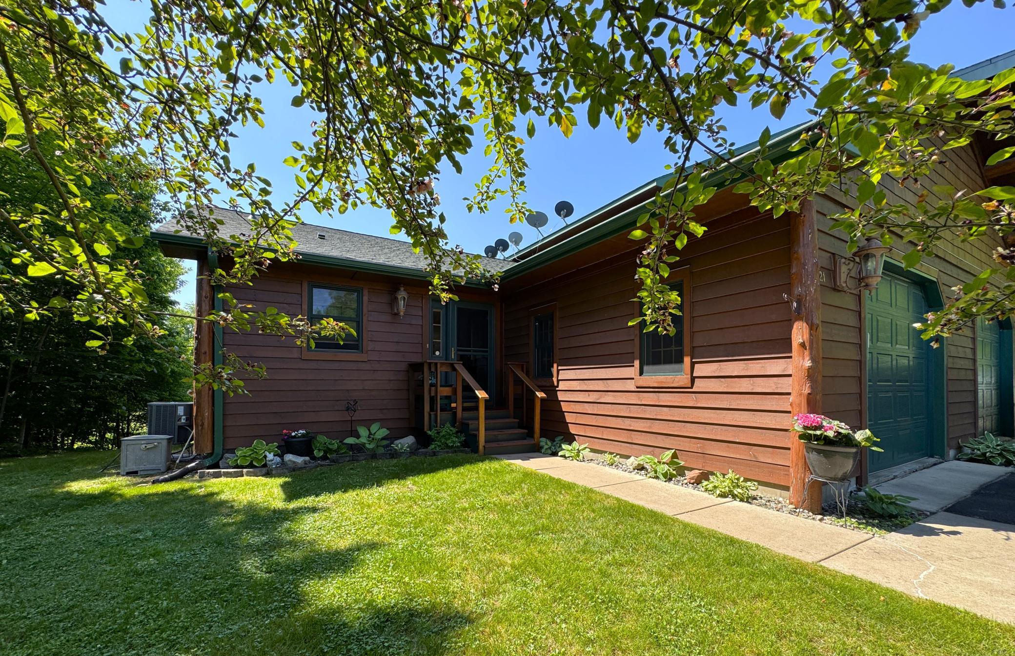 Lakehome 7088292