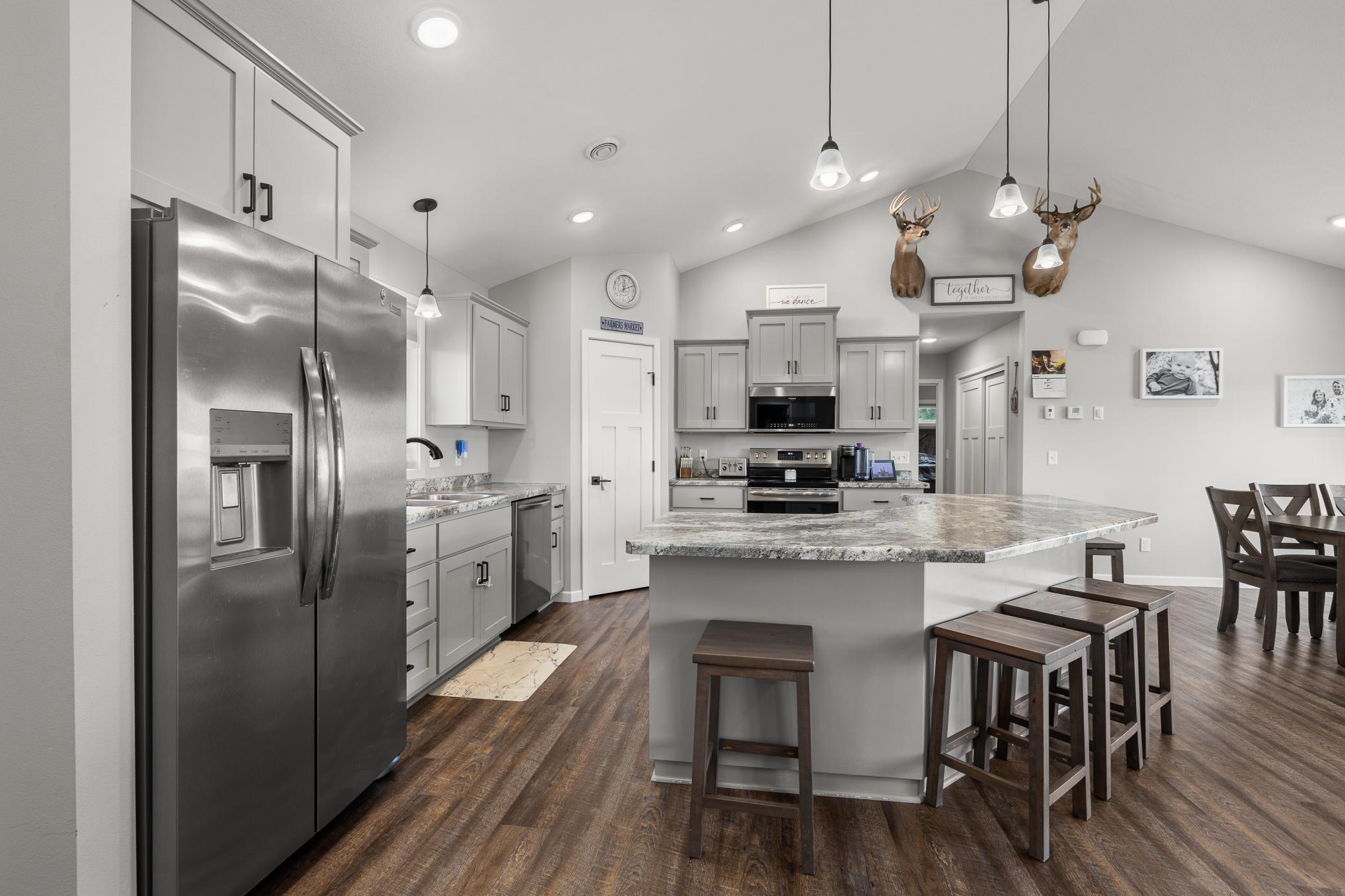 Residential 7088542