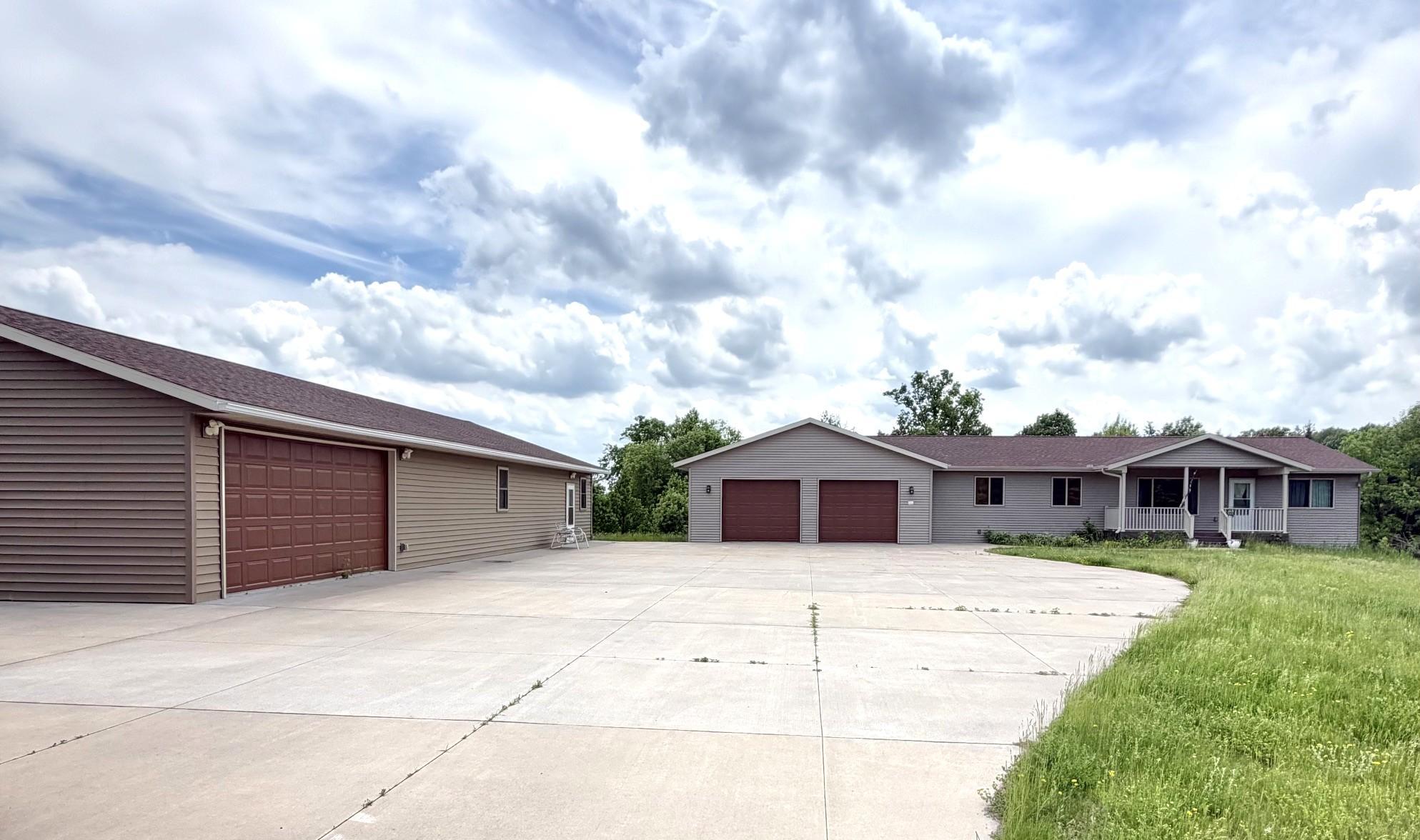 Residential 7088560