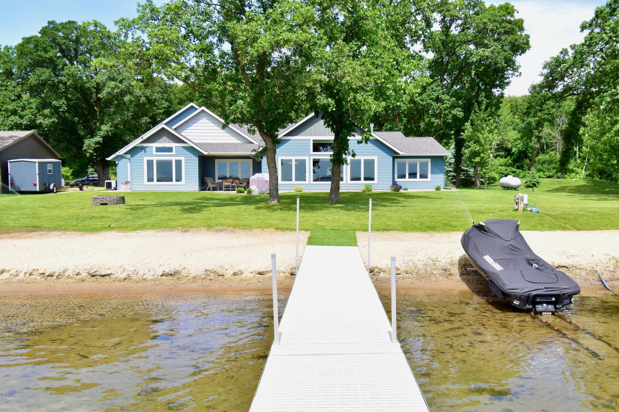 Lakehome 7088612
