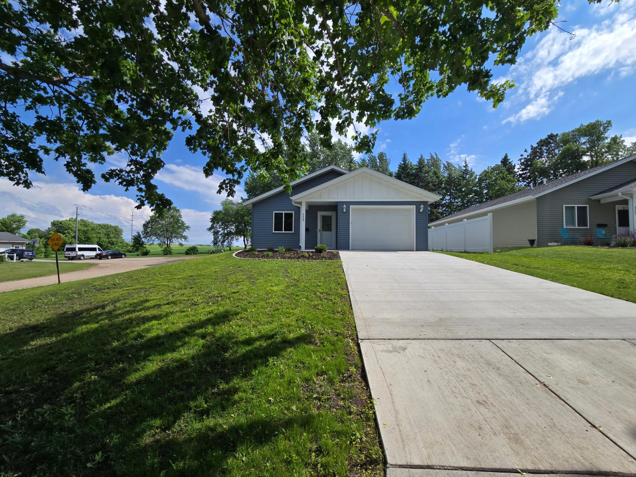 Residential 7088618