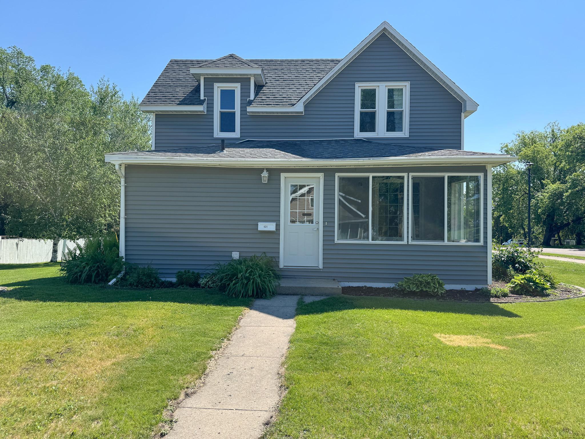 Residential 7088715