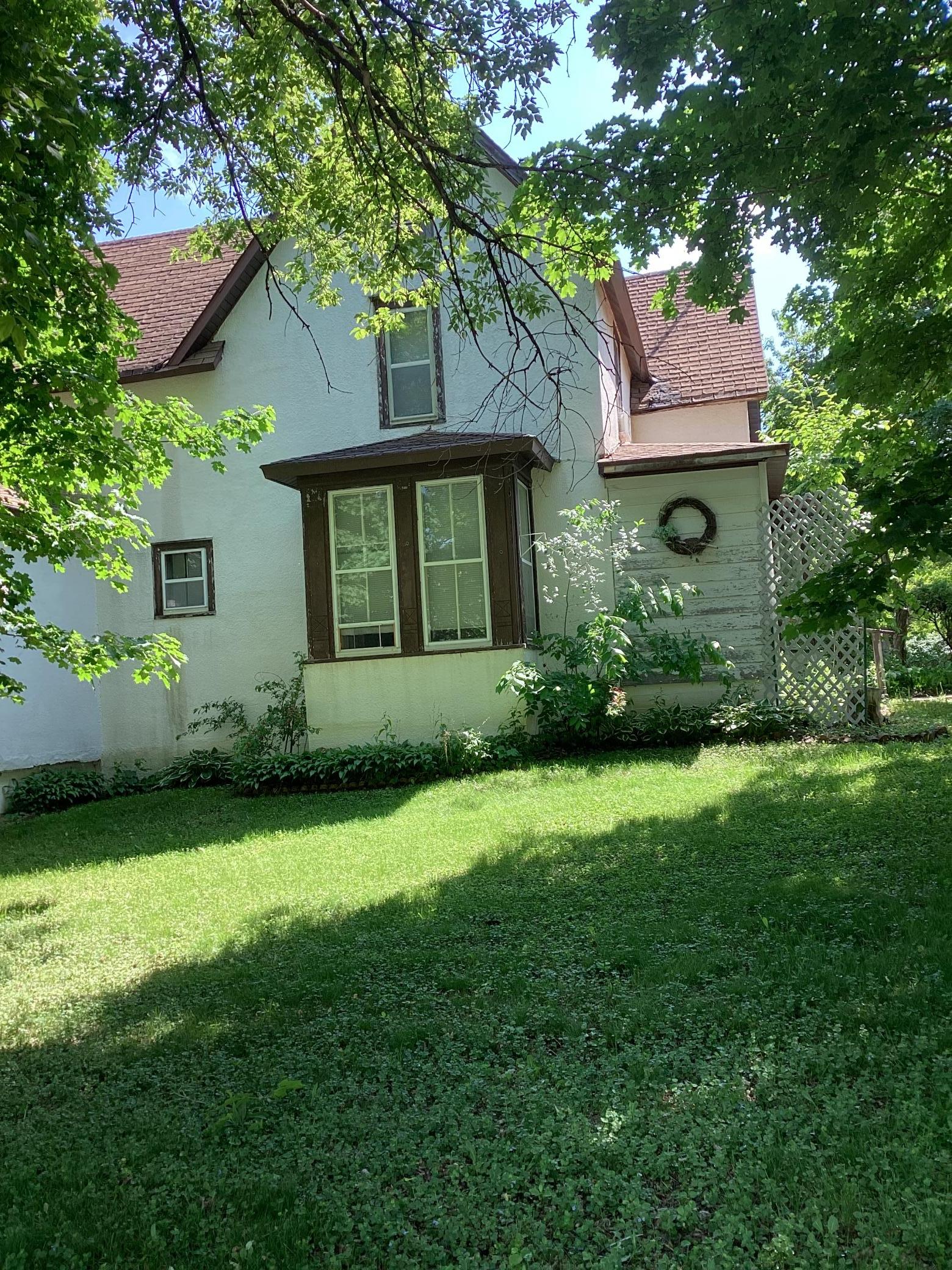 Residential 7089009