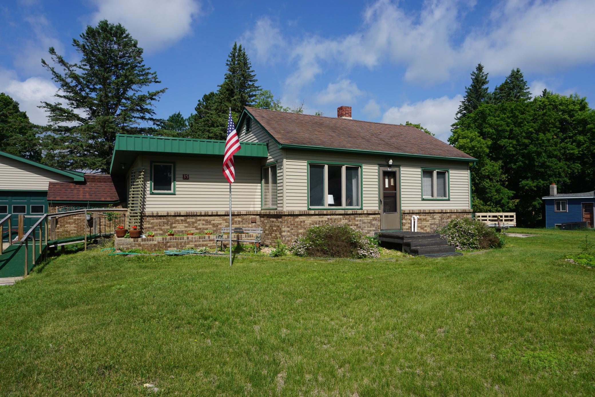 Residential 7089572