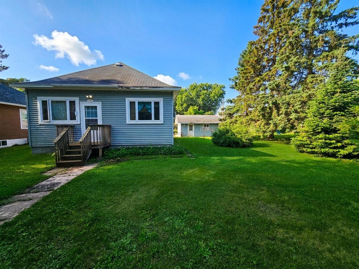 Residential 7090528