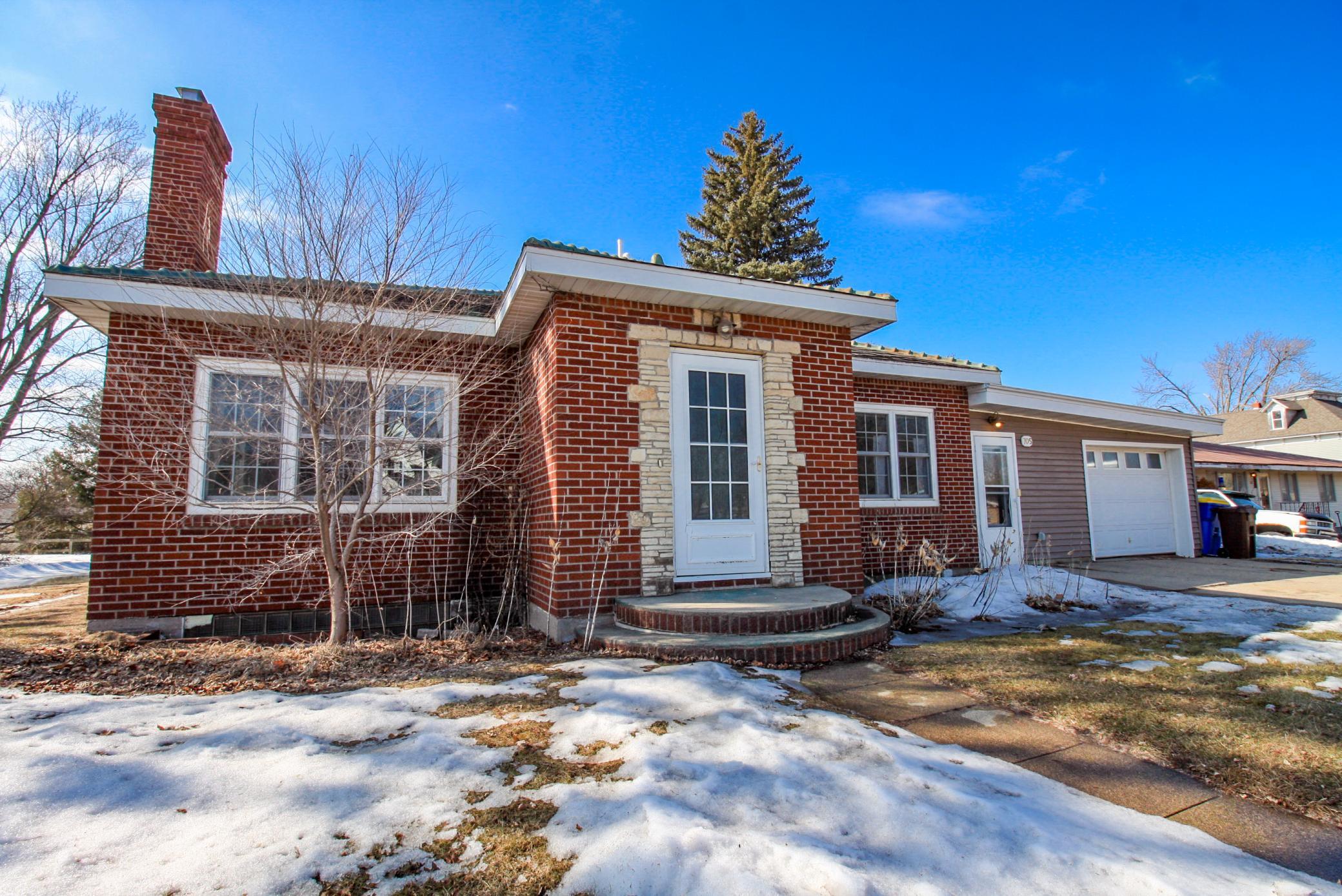 Residential 7090555