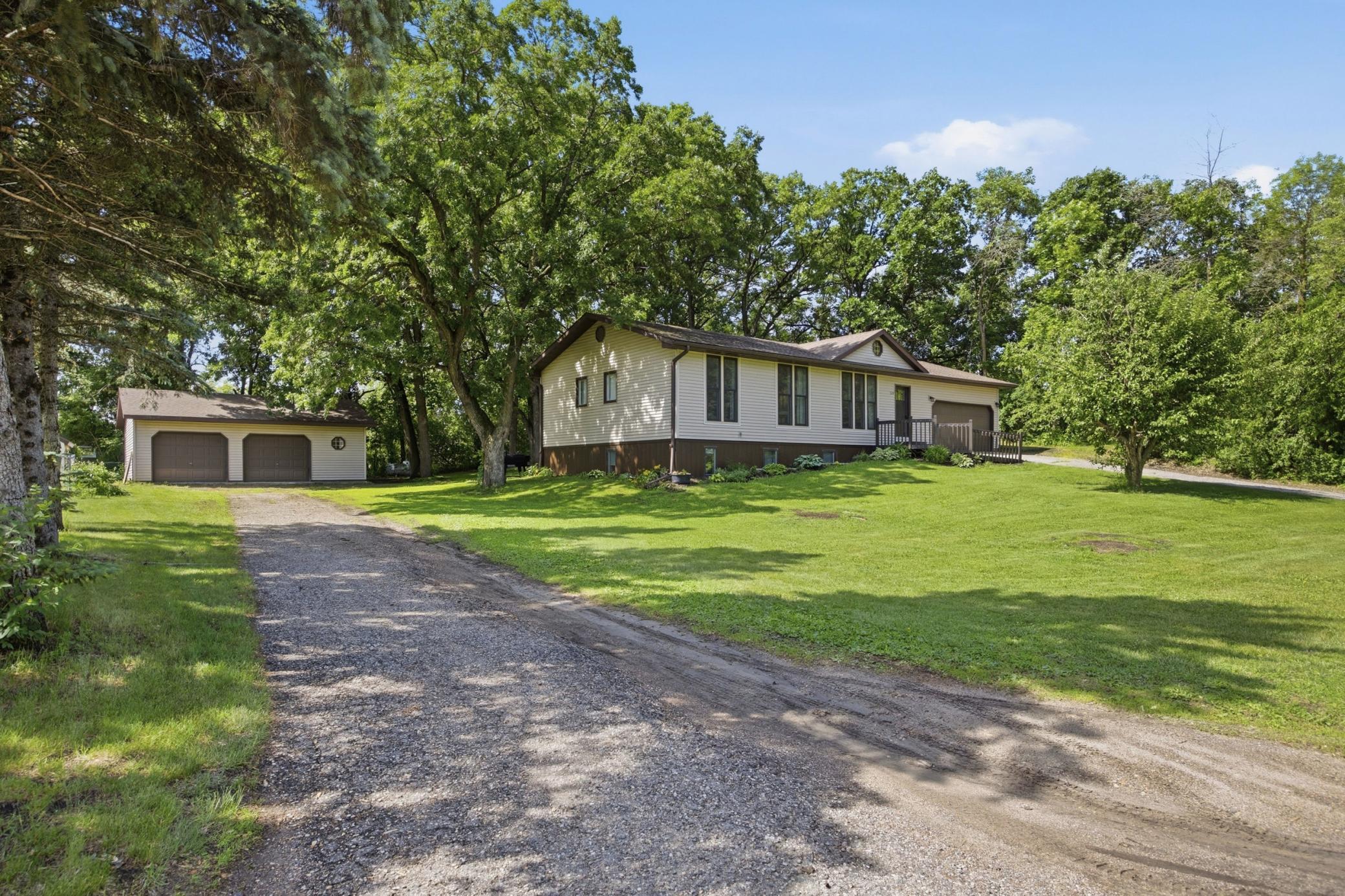 Residential 7090929
