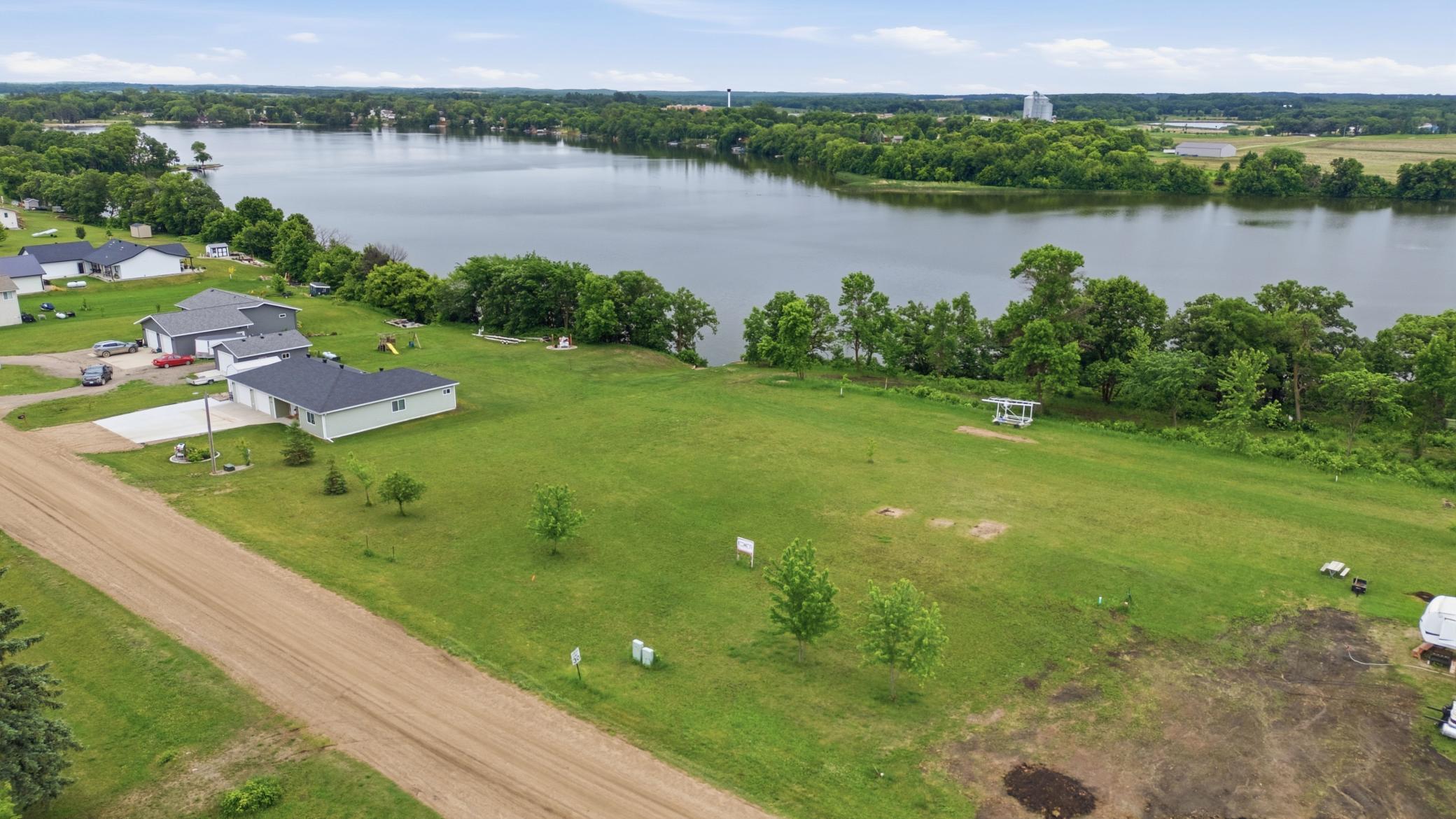 Lakelot 7090943
