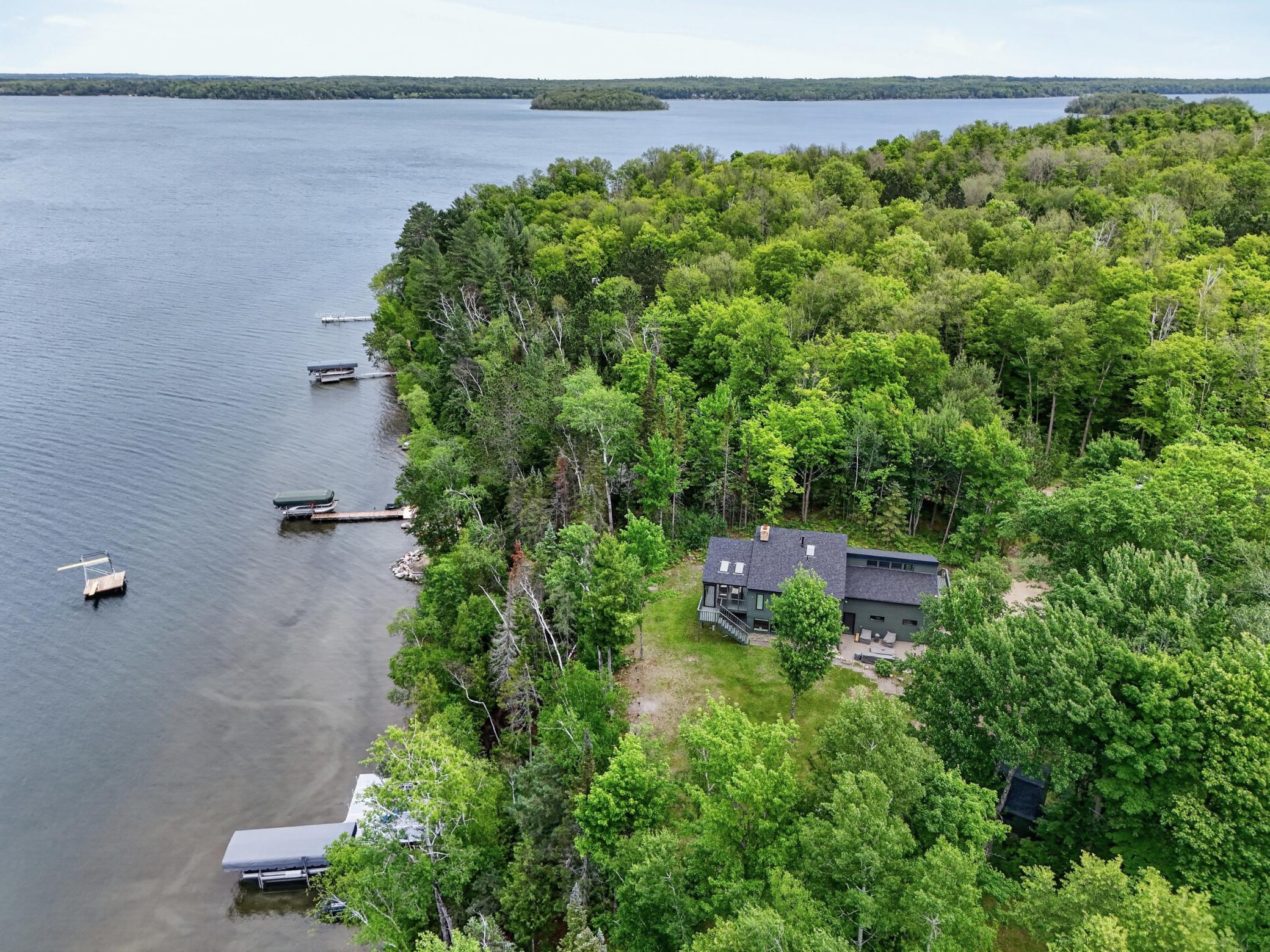 Lakehome 7091676