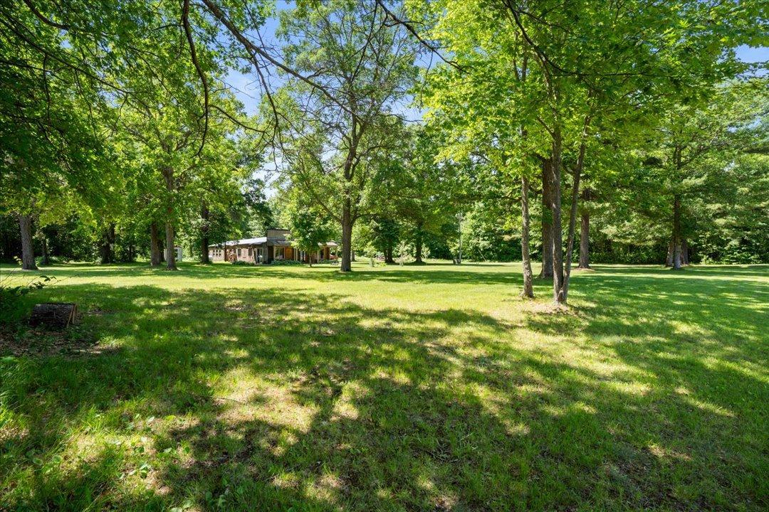 Residential 7092936