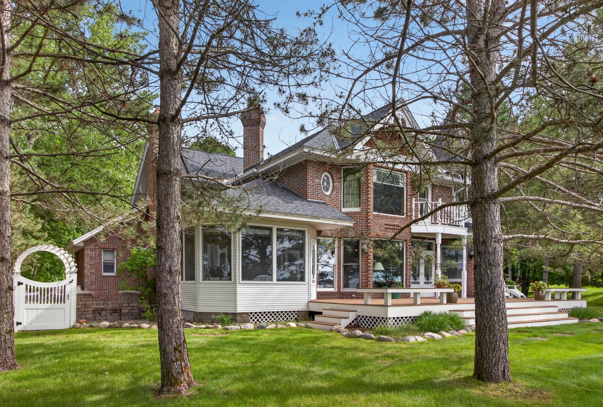 Lakehome 7092949