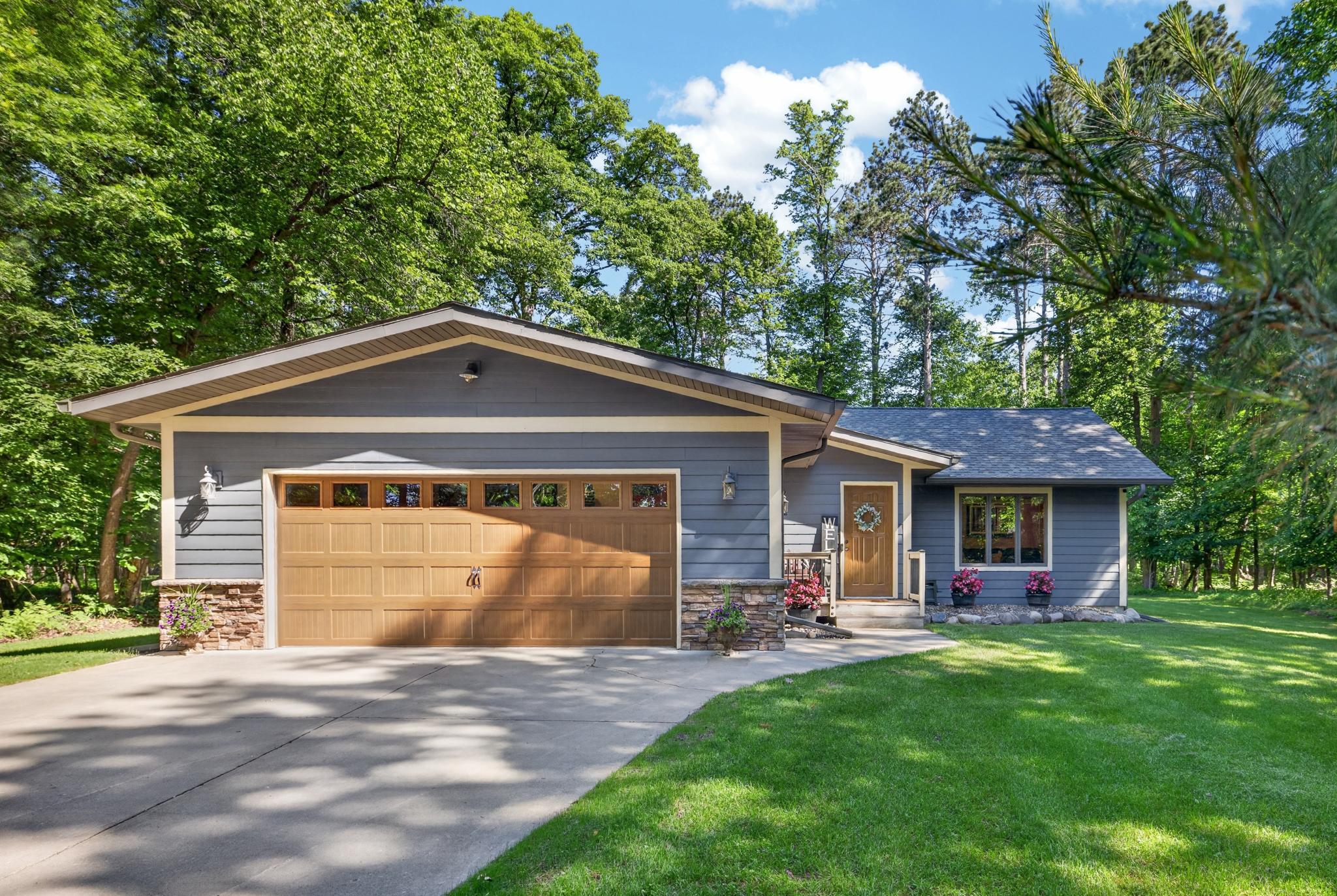 Lakehome 7094062