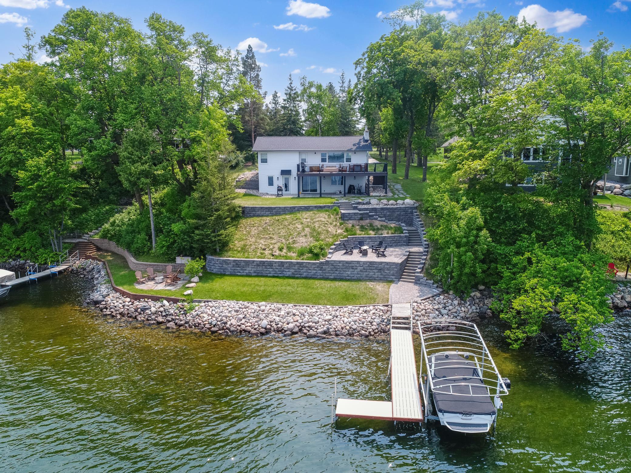 Lakehome 7094429