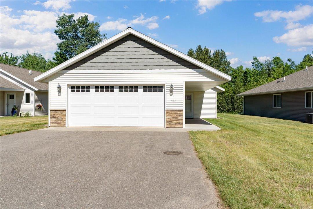 Residential 7094579