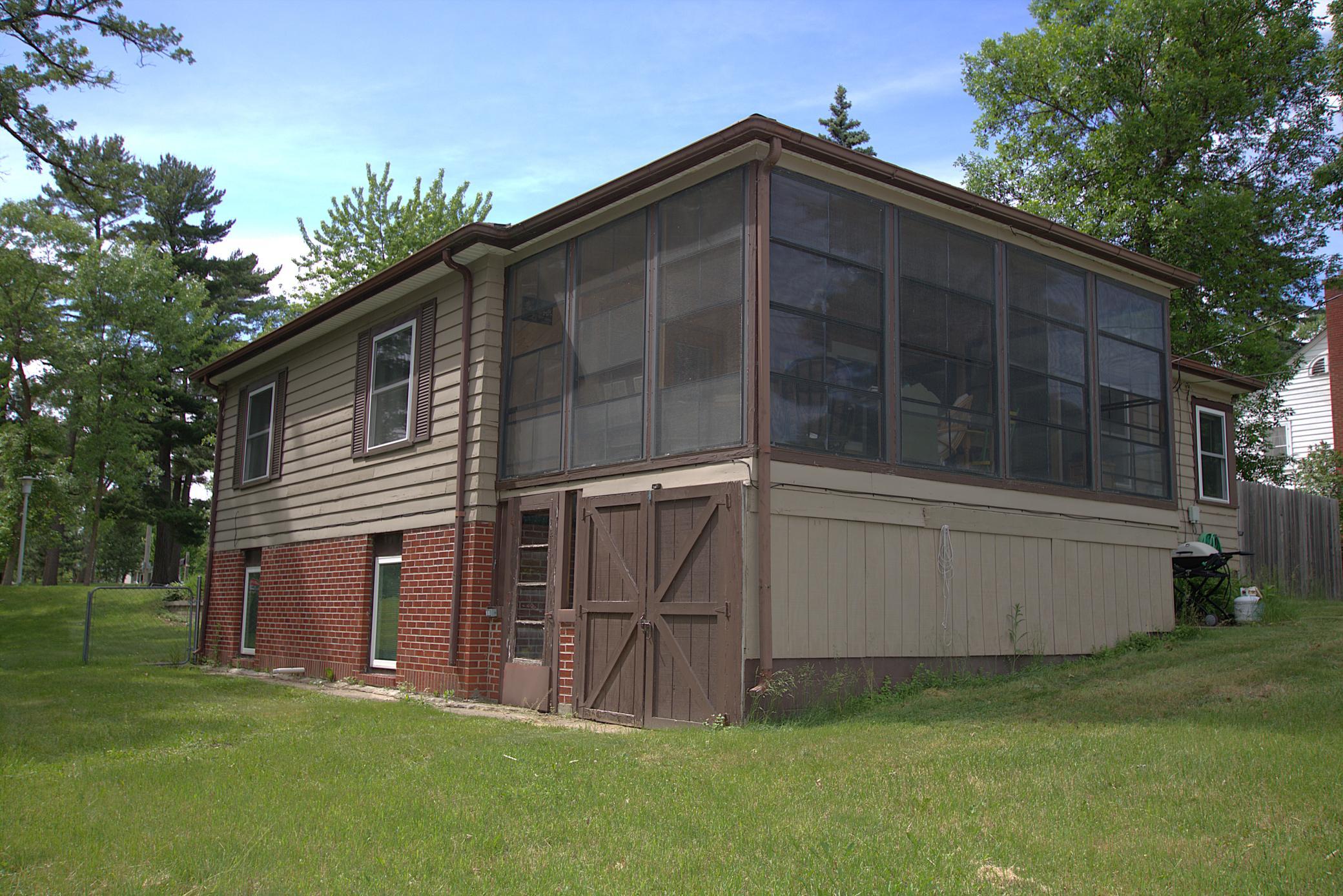 Residential 7094654