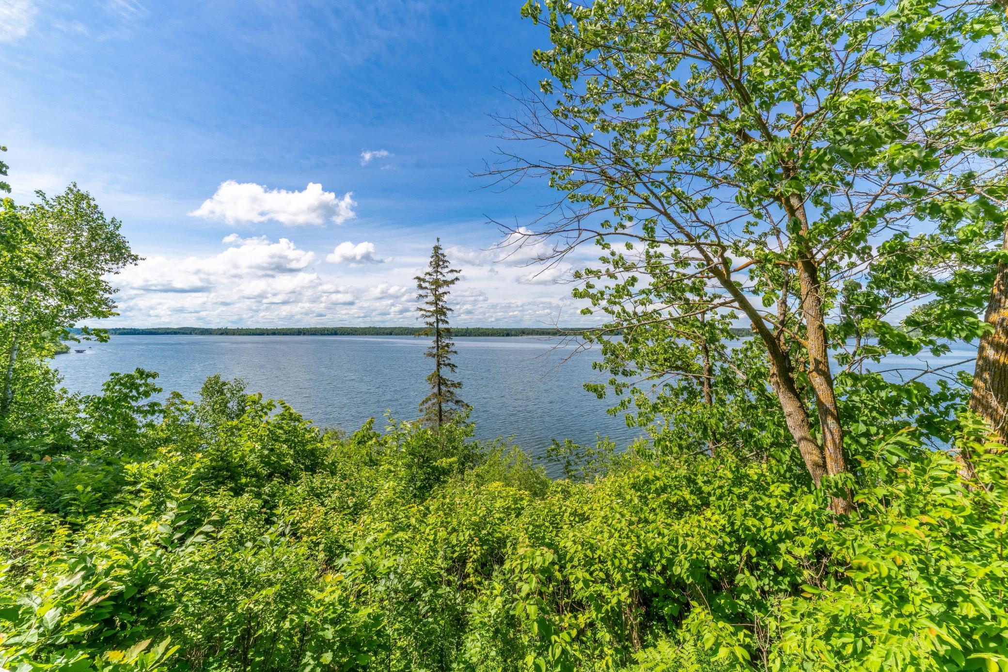 Lakelot 7094814