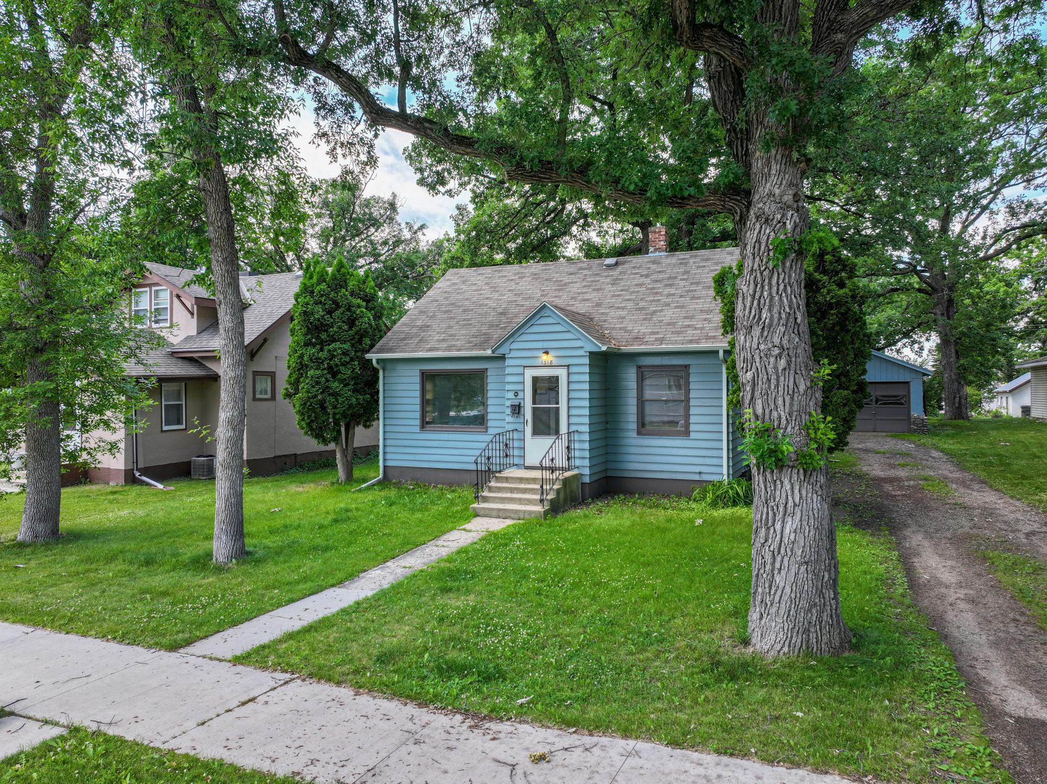 Residential 7094979