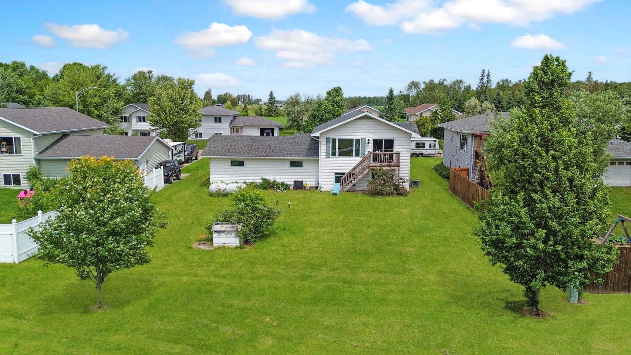 Residential 7095812