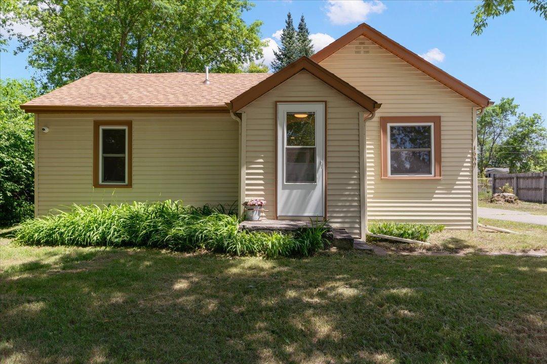 Residential 7097808