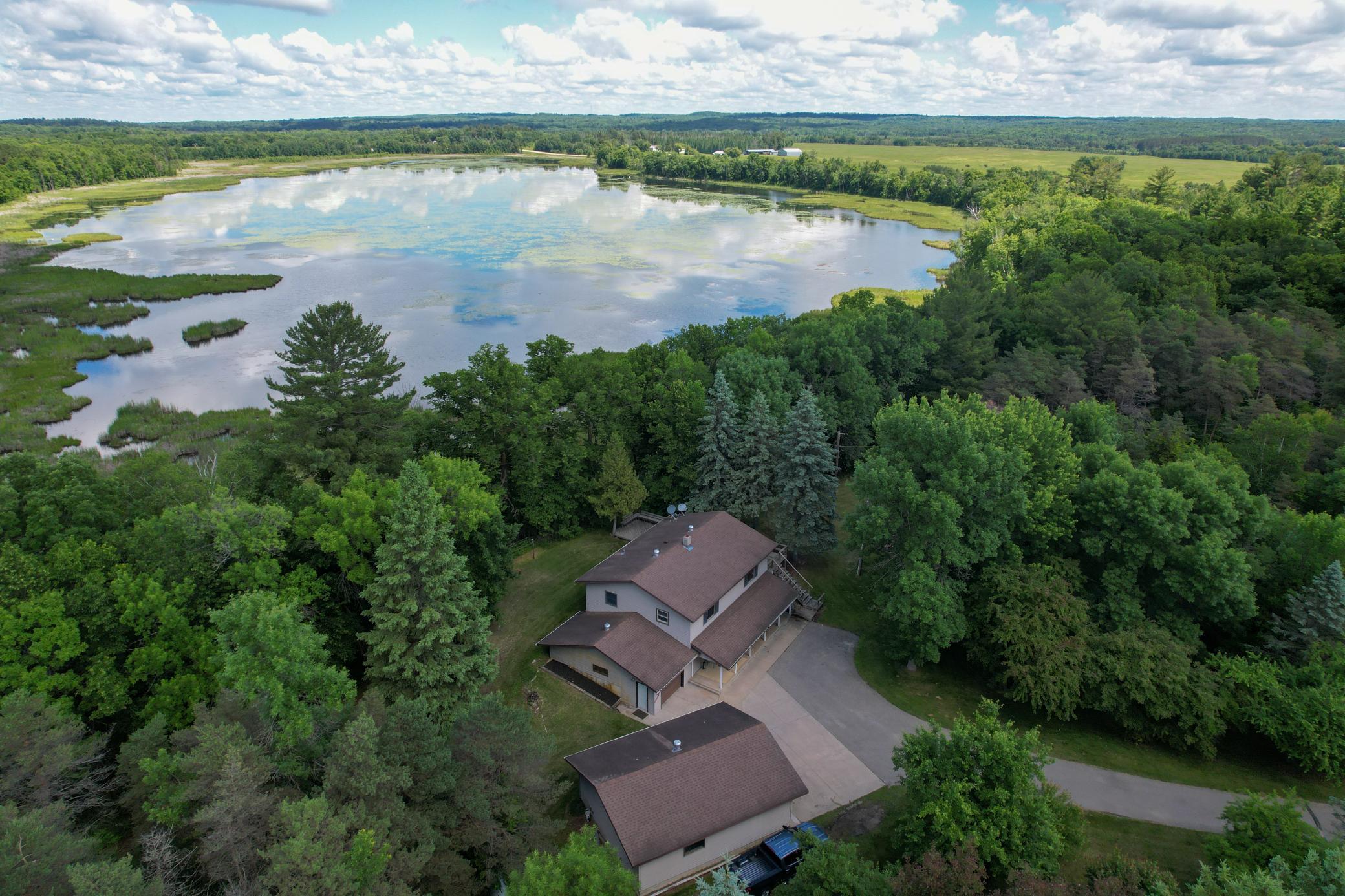 Lakehome 7097843