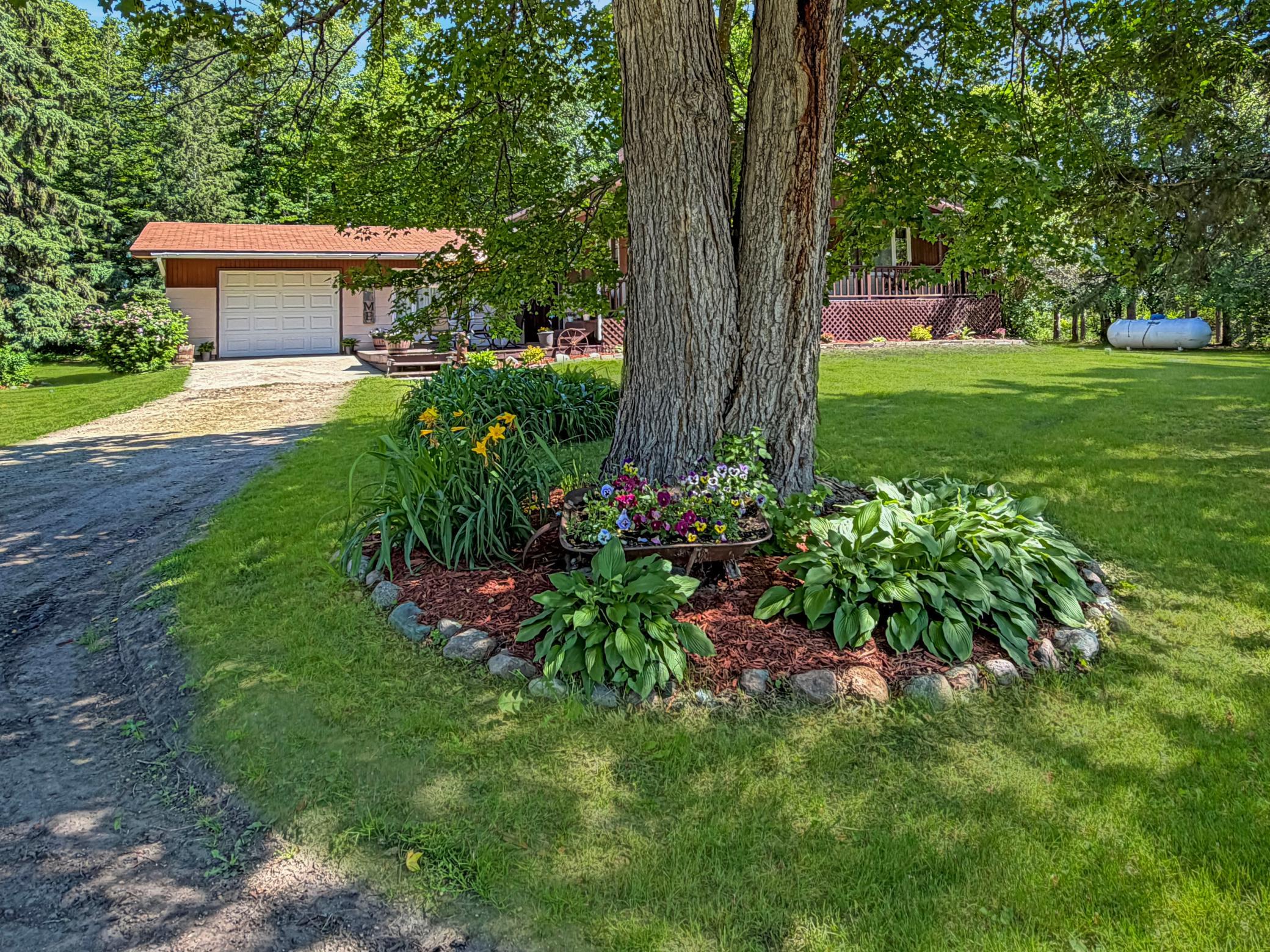 Residential 7098263