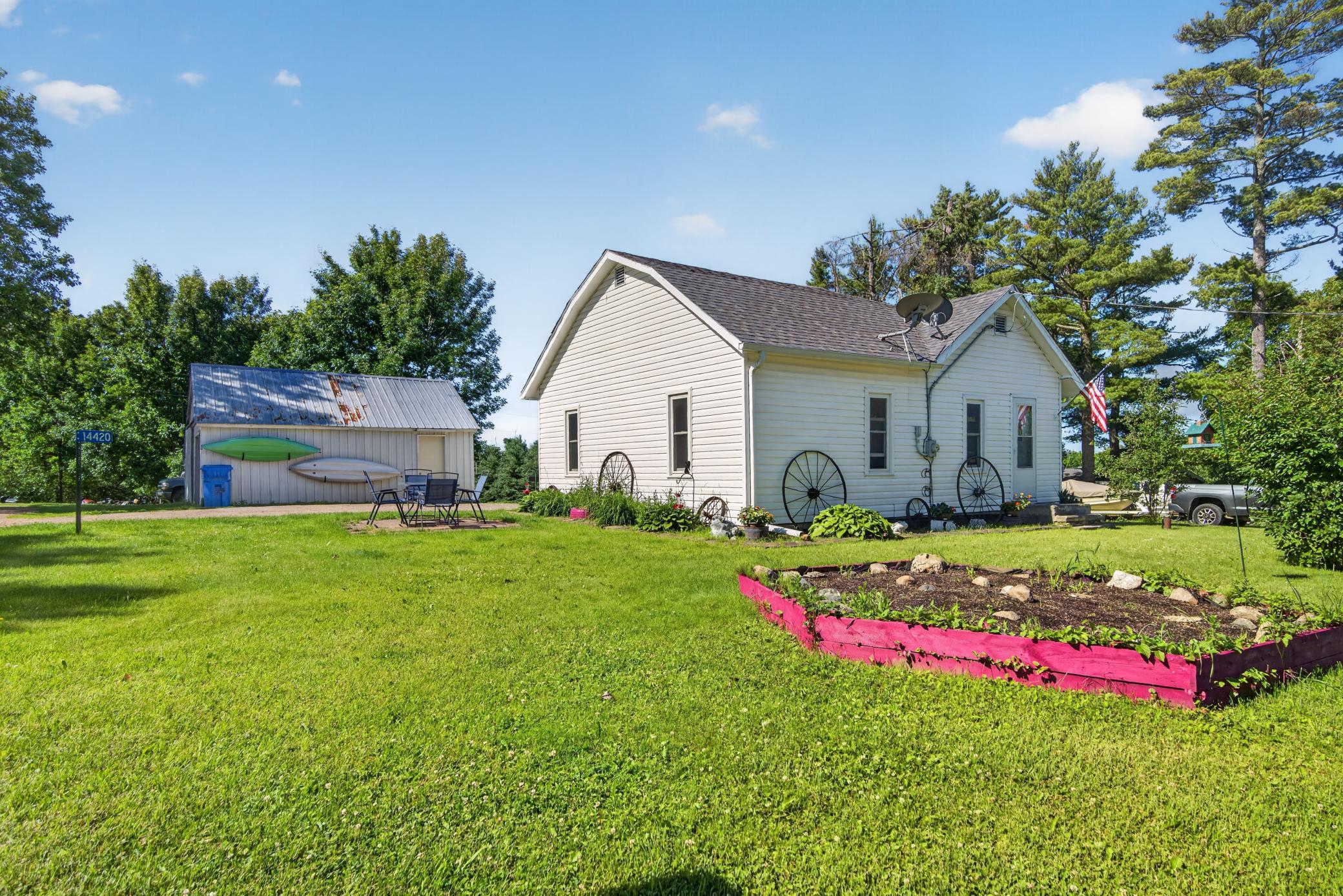 Residential 7099054