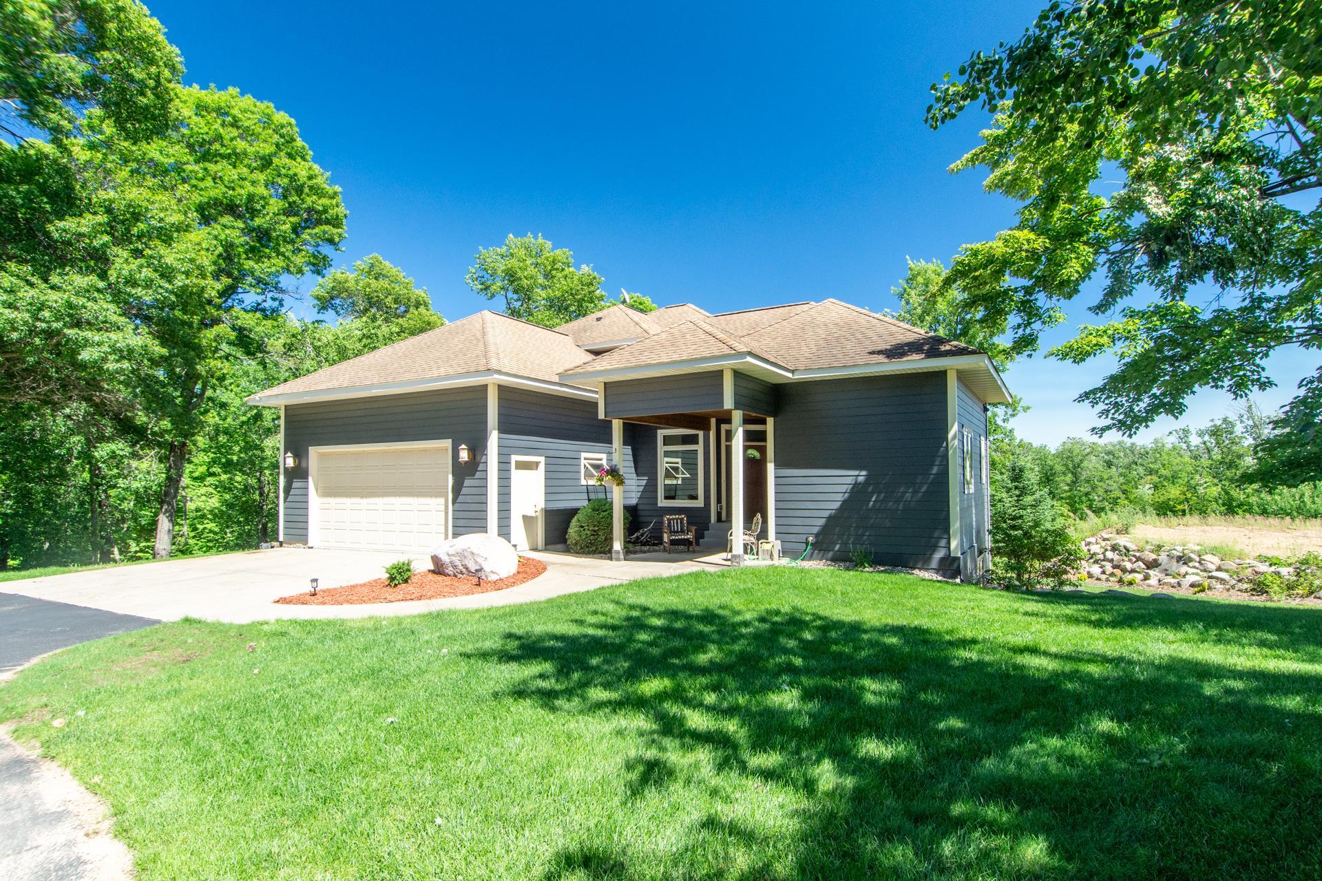 Residential 7099374