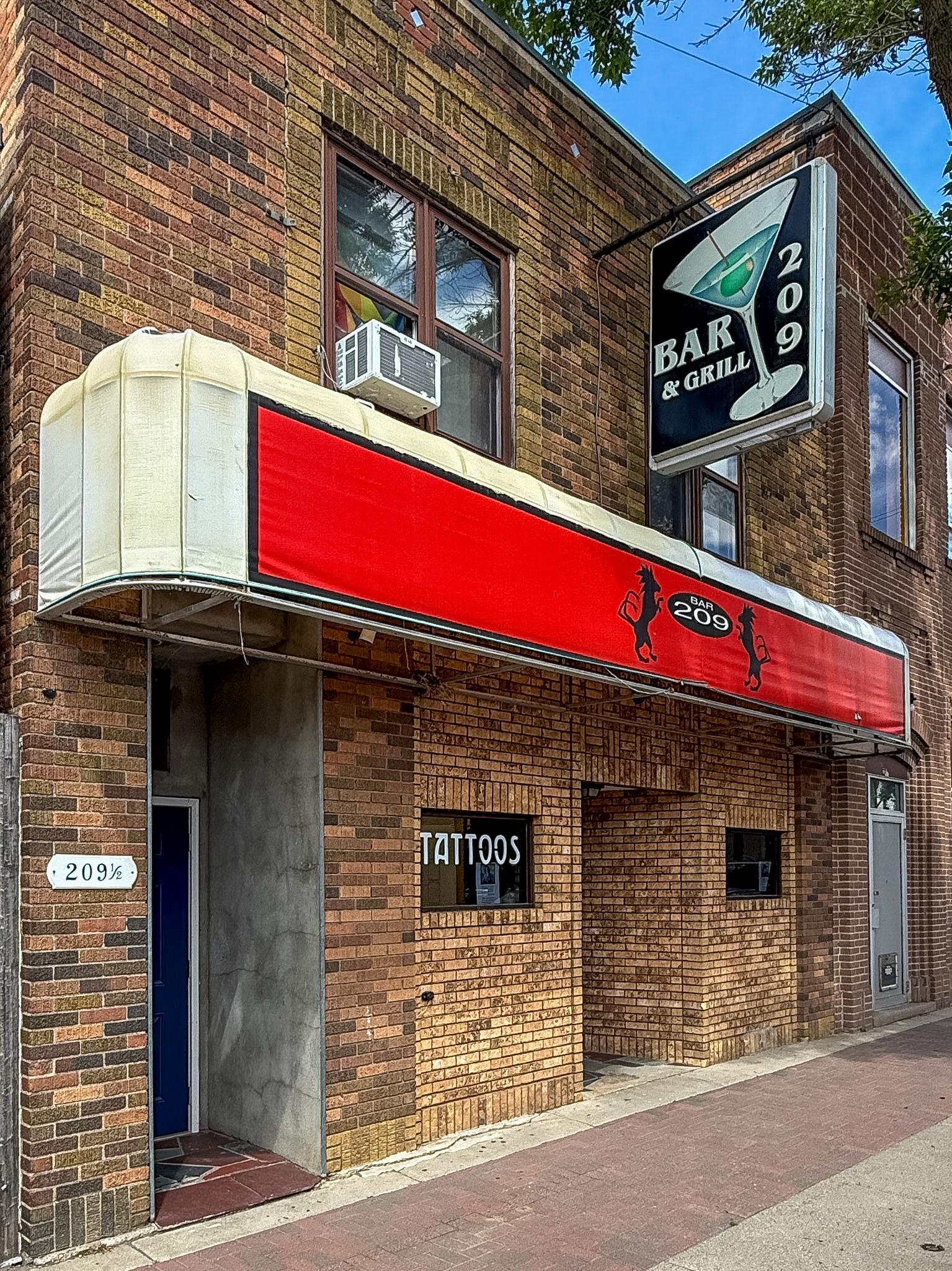 Commercial 7100294