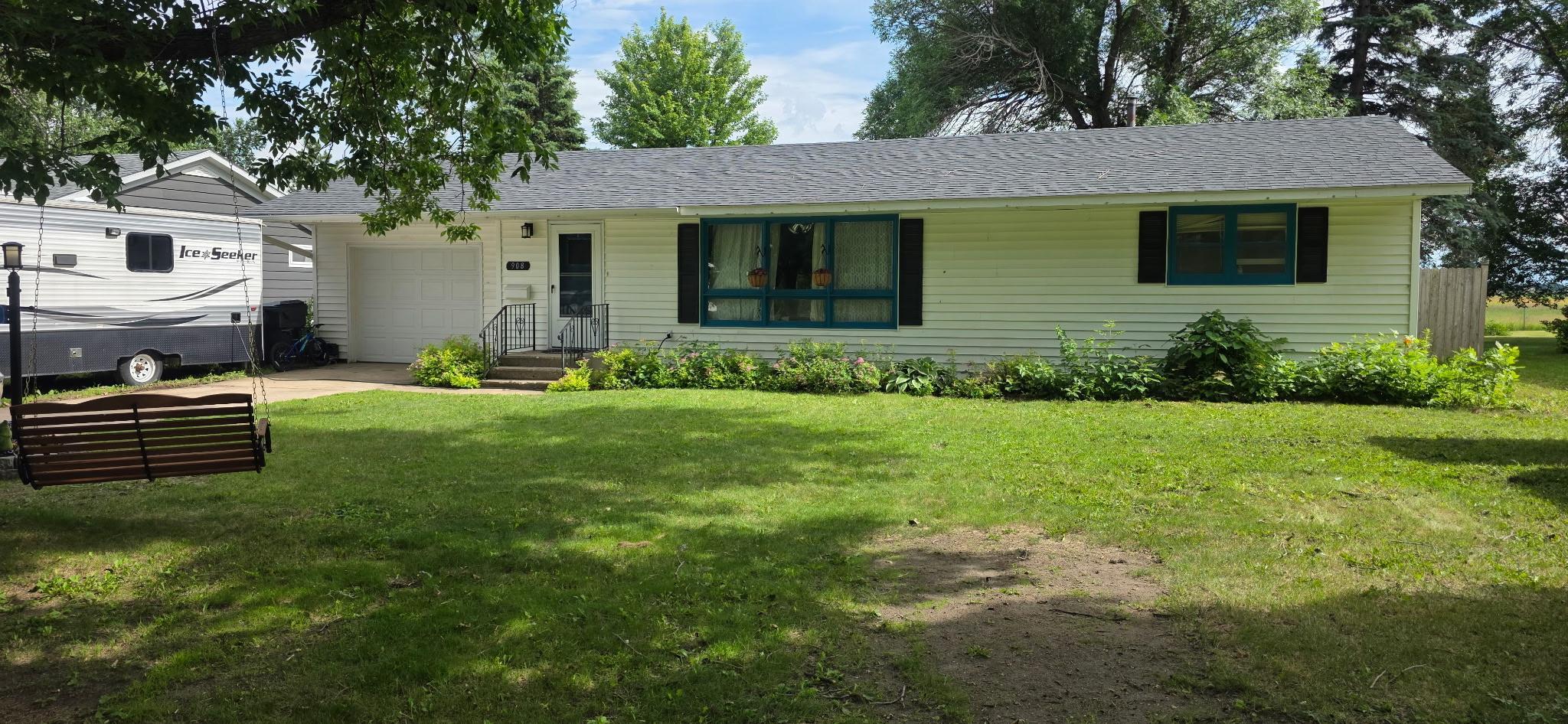 Residential 7100488