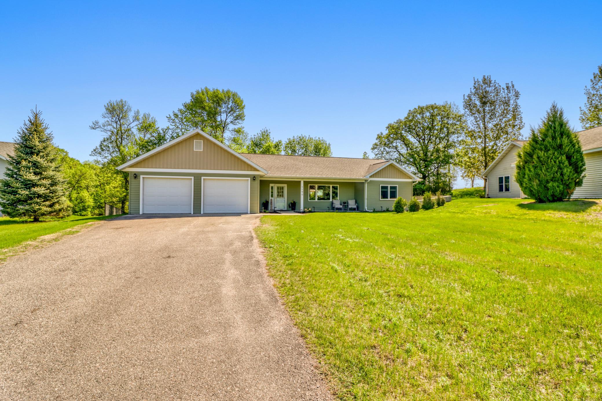 Residential 7102624