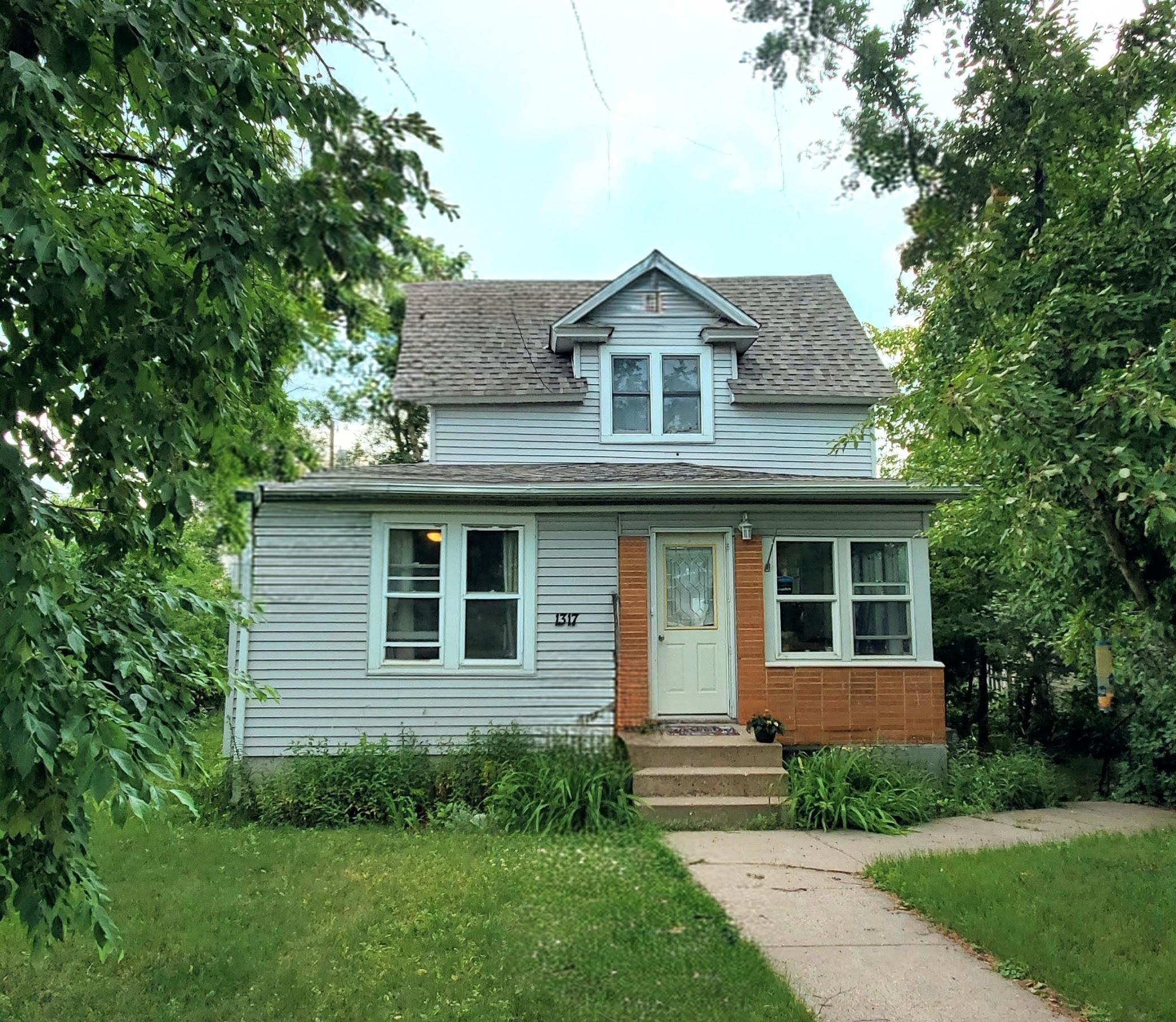 Residential 7102983