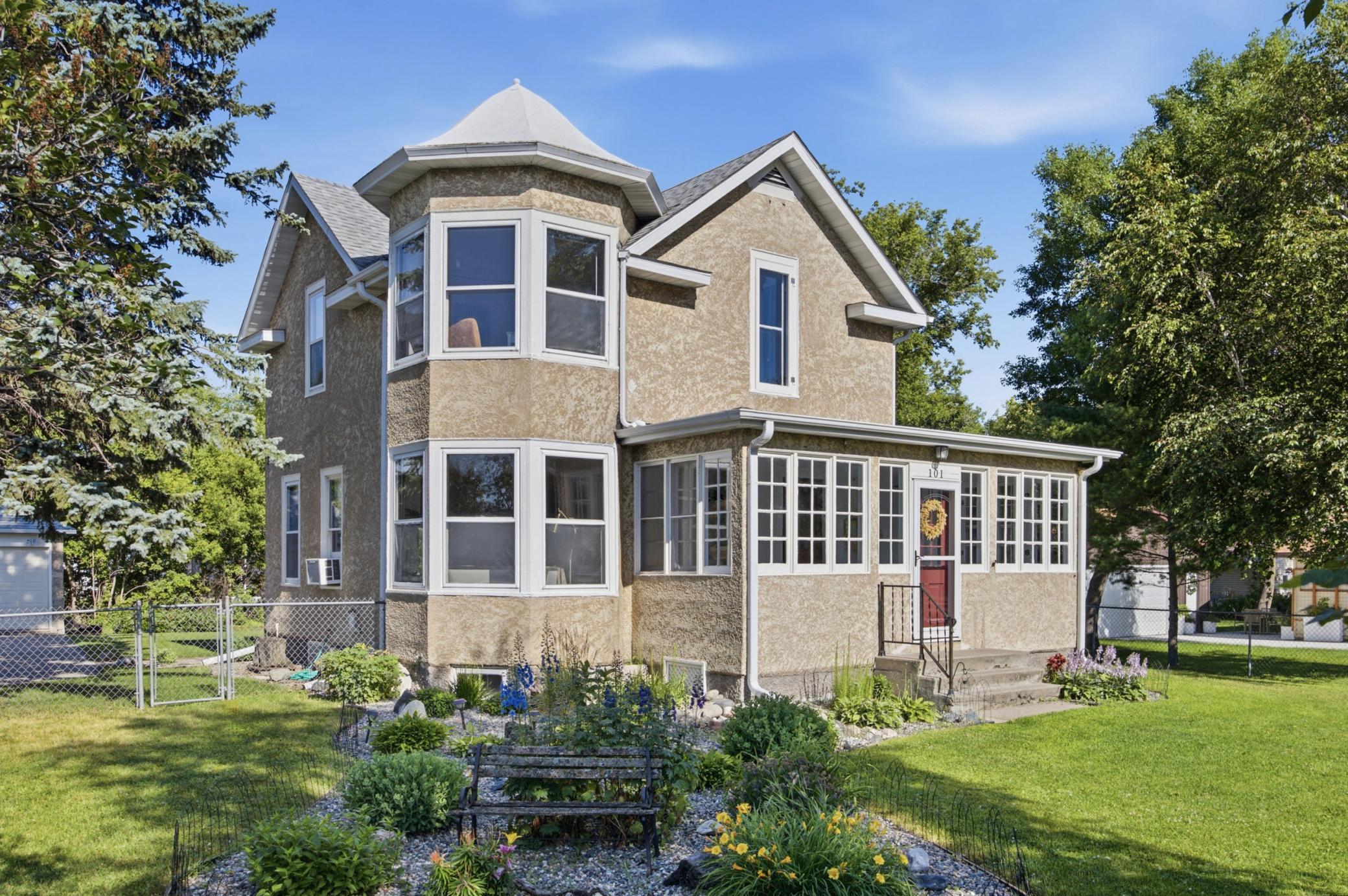 Residential 7103329