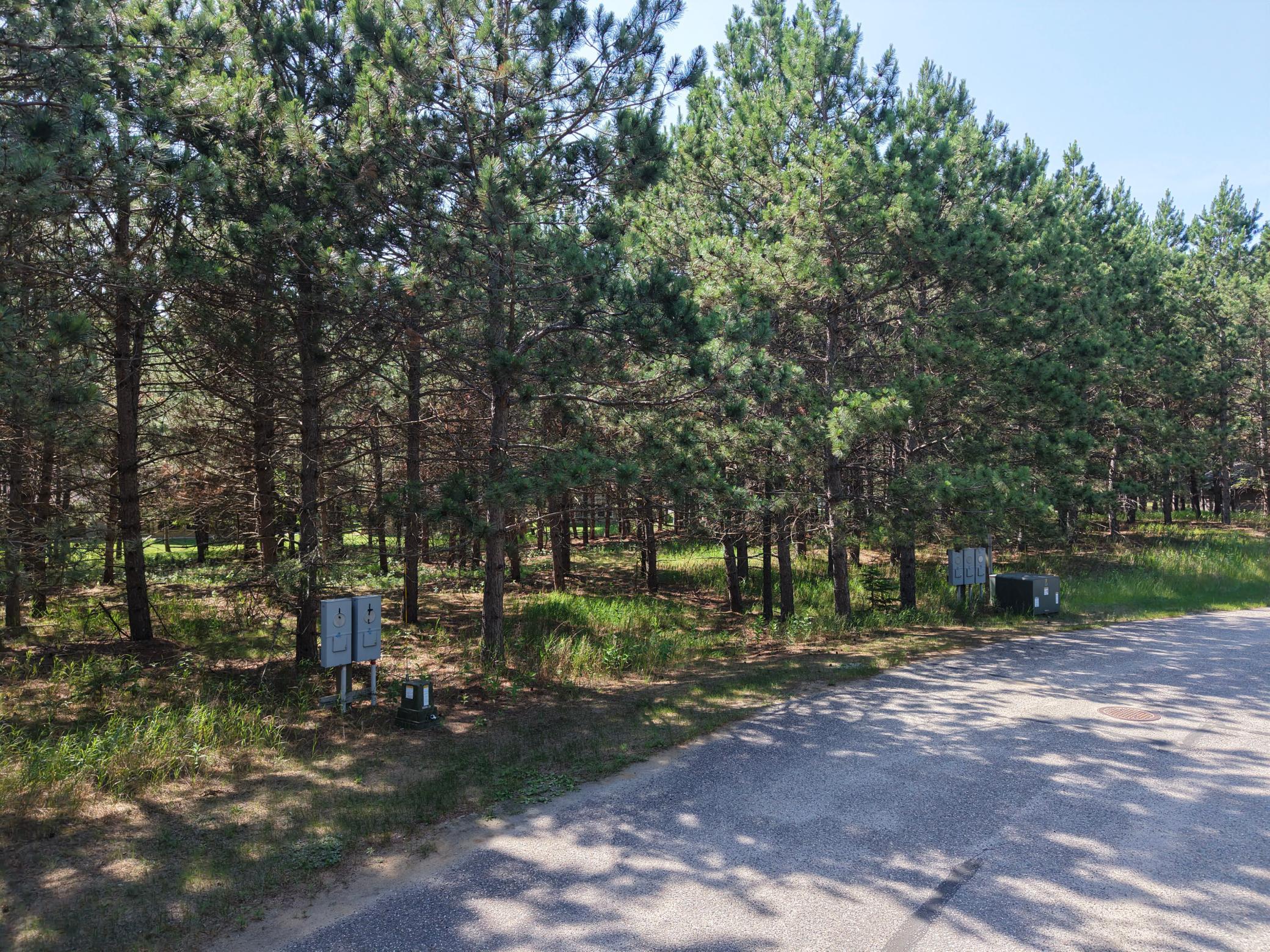 Land 7104572