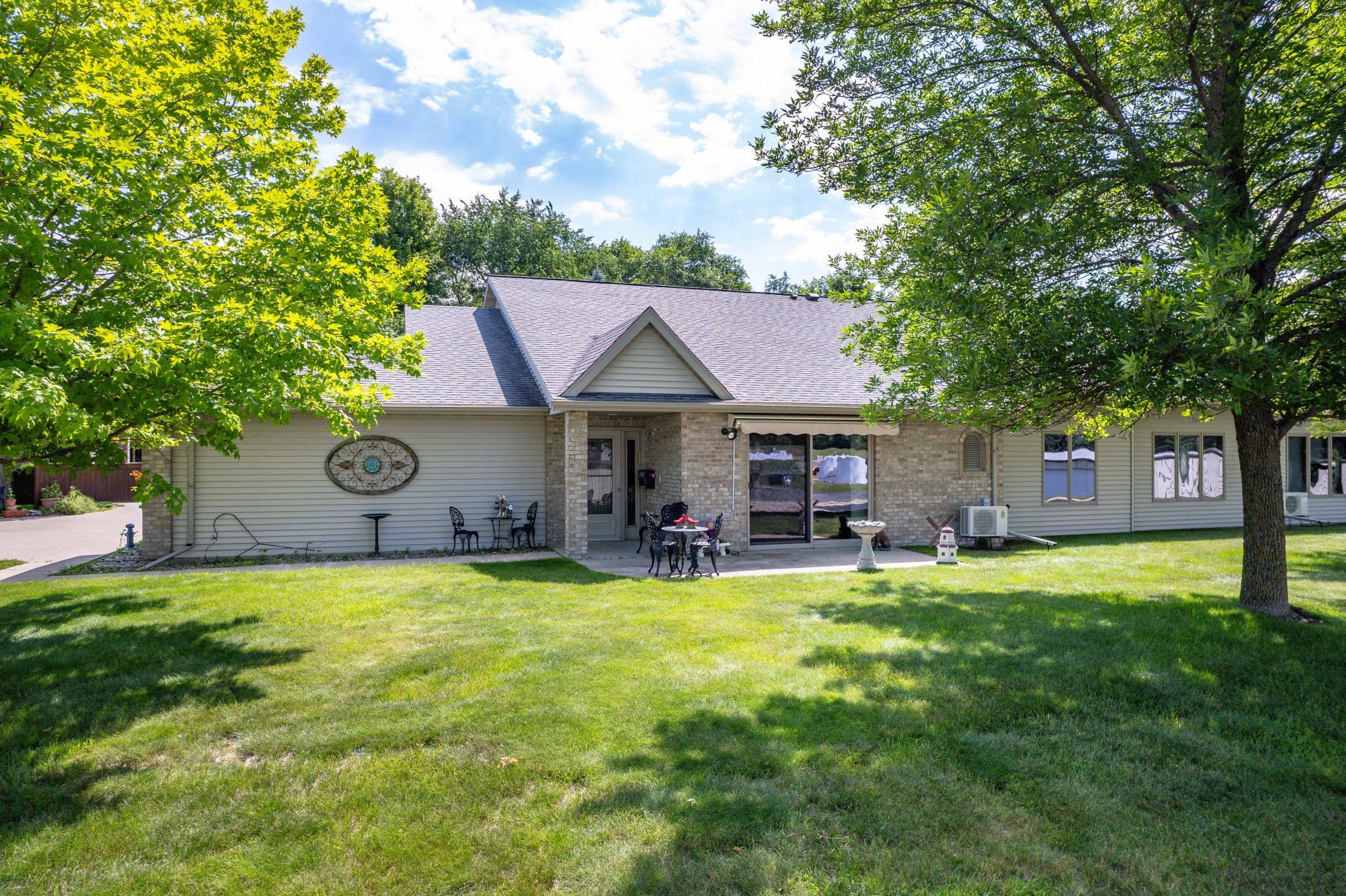 Residential 7104756