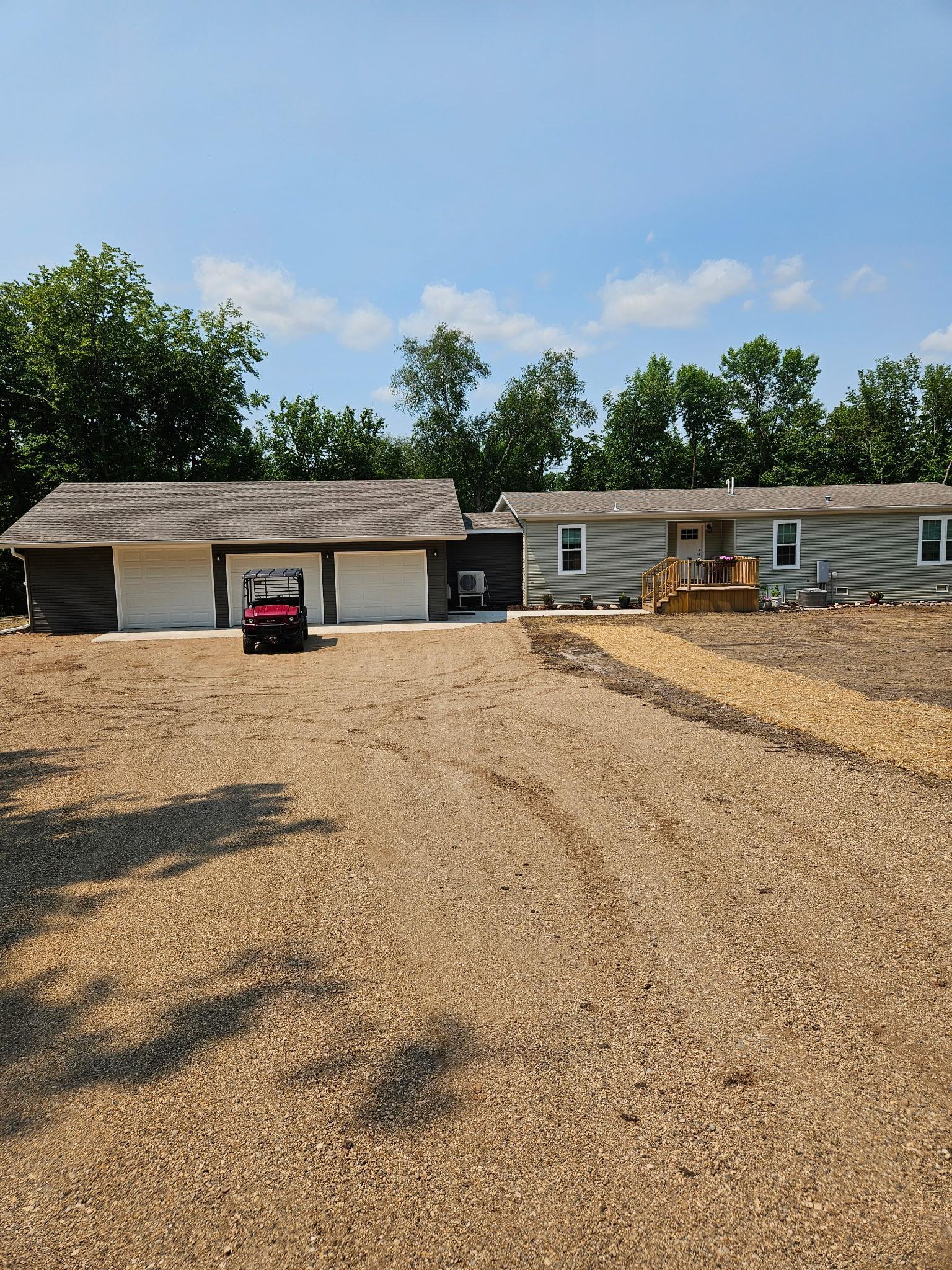 Residential 7104795
