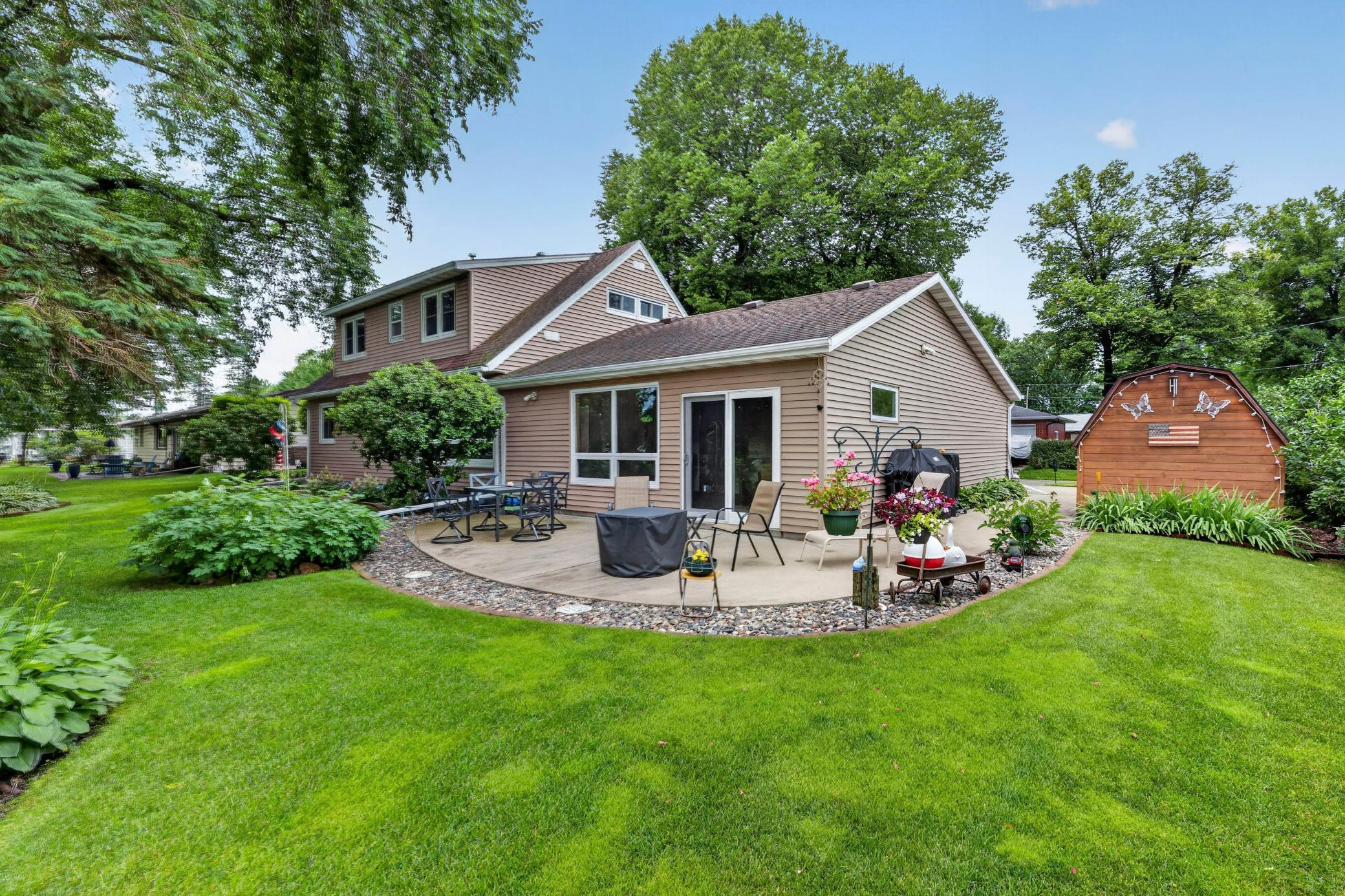 Residential 7104804