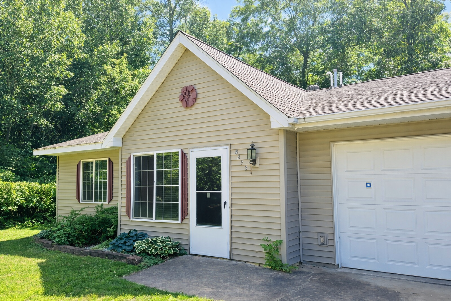 Residential 7105854