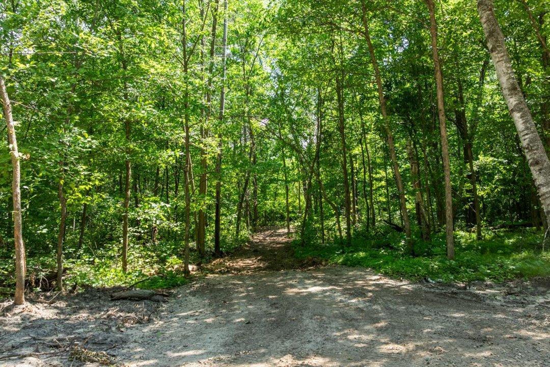 Land 7107051