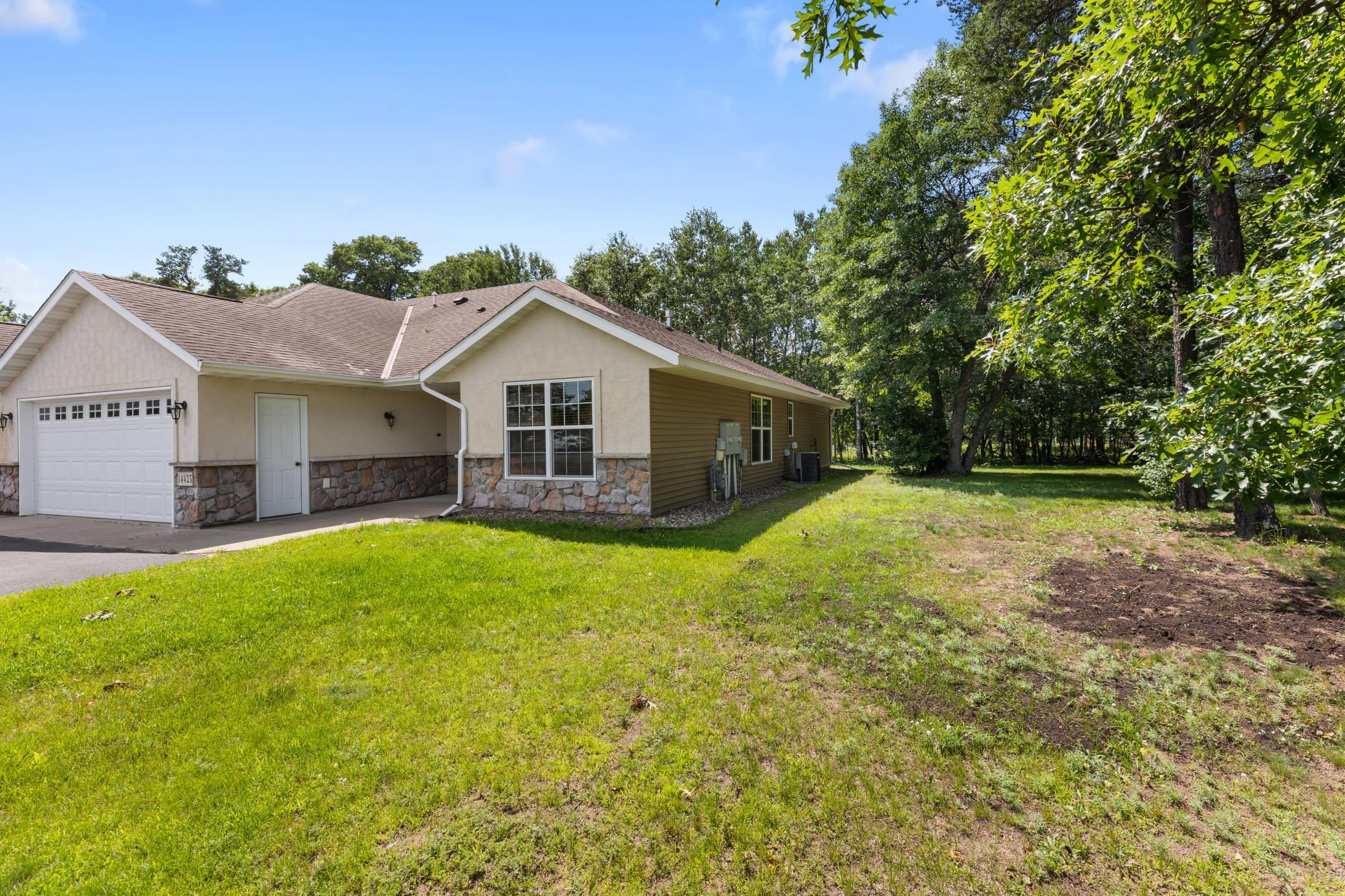 Residential 7107527