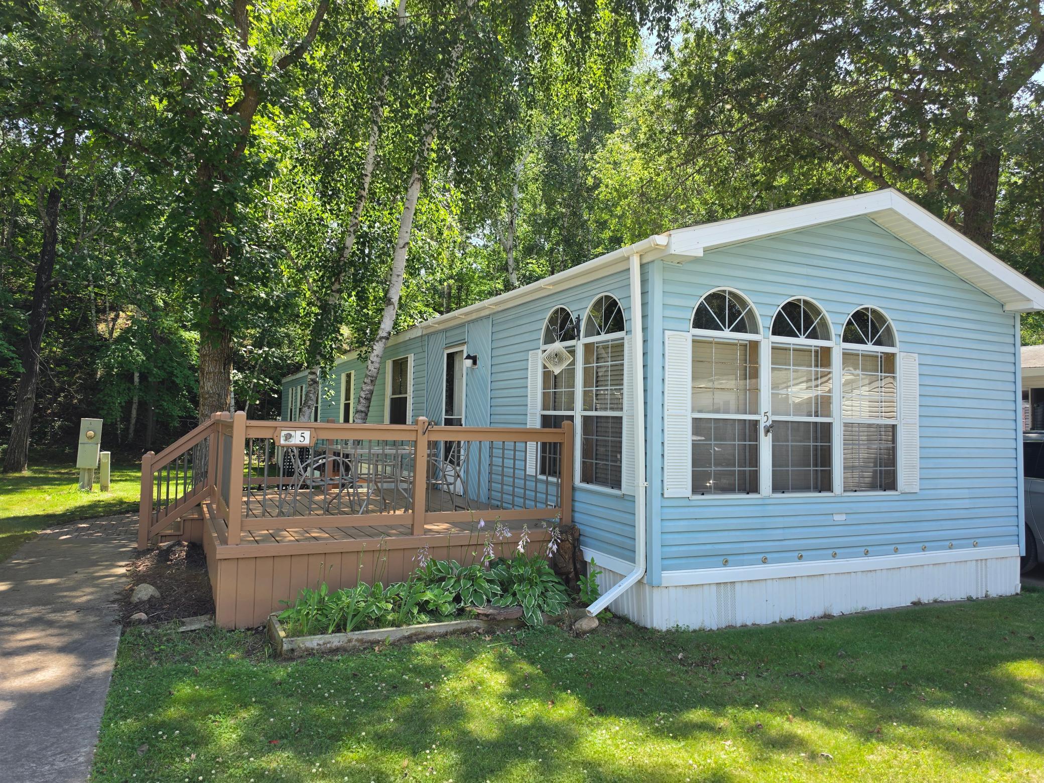 Lakehome 7113129