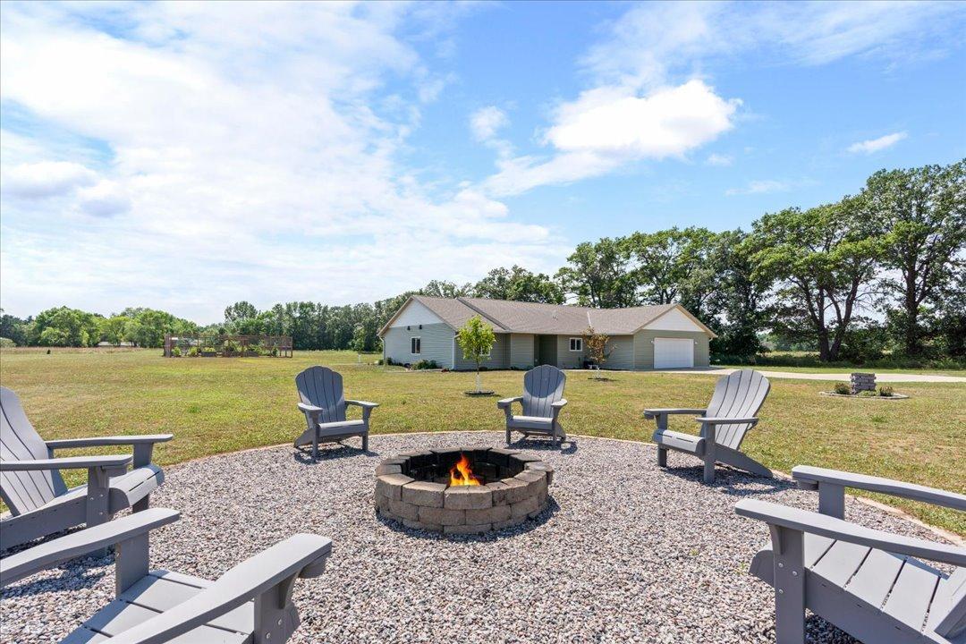 Residential 7114723