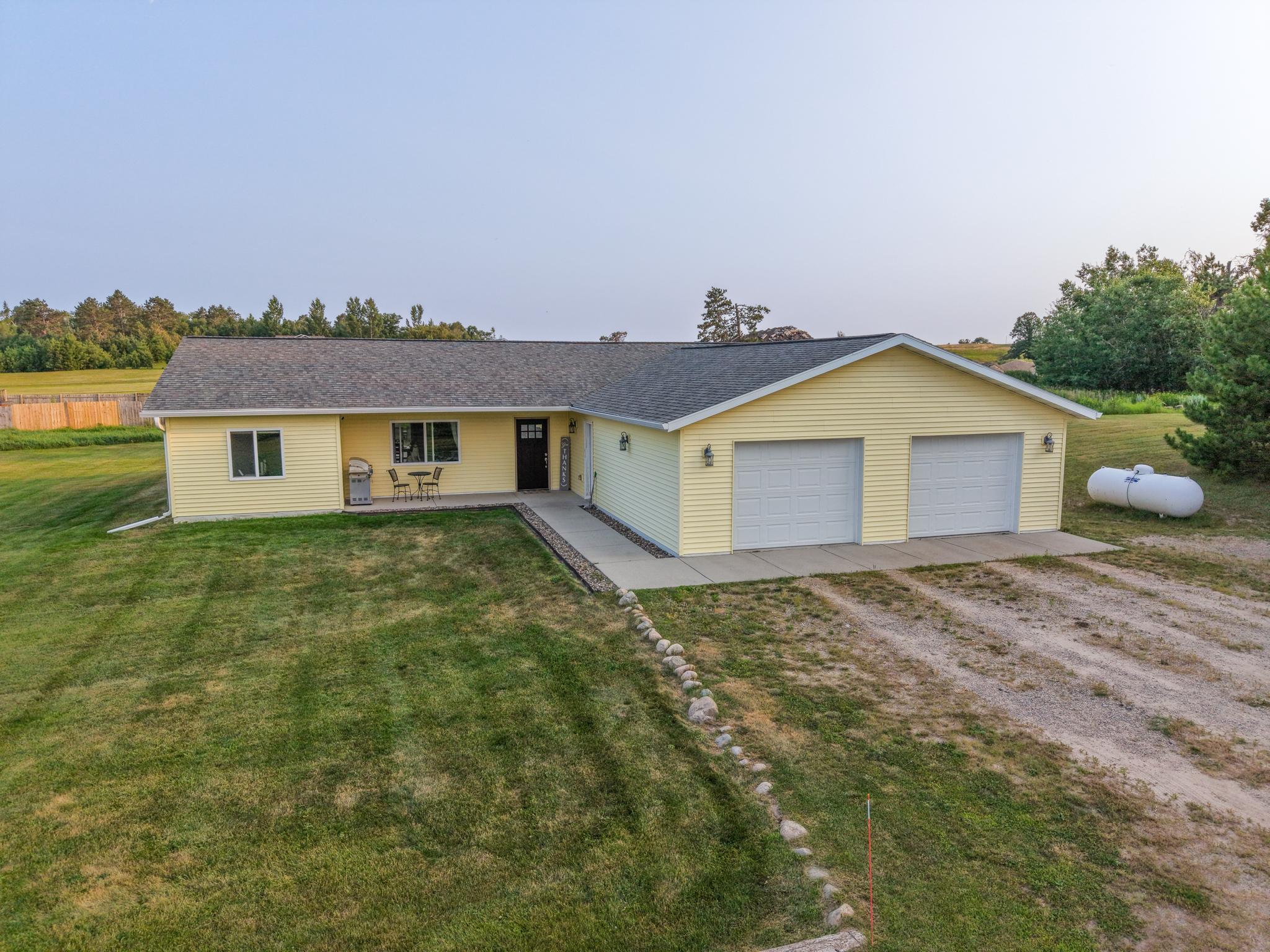 Residential 7114738